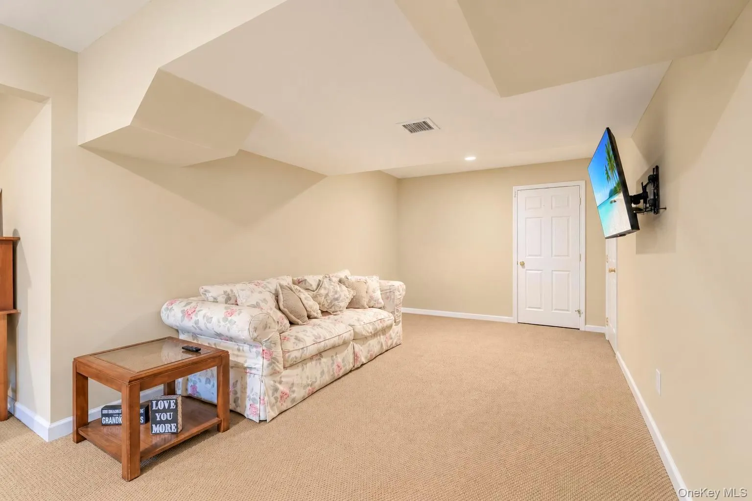 7 Wood Hollow Drive, Southampton, NY, 4 Bedrooms Bedrooms, 9 Rooms Rooms,2 BathroomsBathrooms,Residential,For Rent,Wood Hollow,0,1047038 7 Wood Hollow Drive, Southampton, NY, 4 Bedrooms Bedrooms, 9 Rooms Rooms,2 BathroomsBathrooms,Residential,For Rent,Wood Hollow,0,1047038