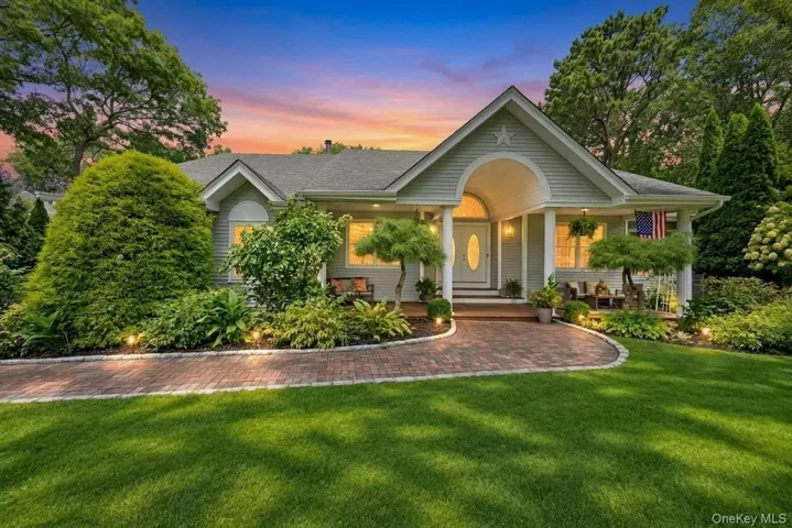 7 Wood Hollow Drive, Southampton, New York 11977