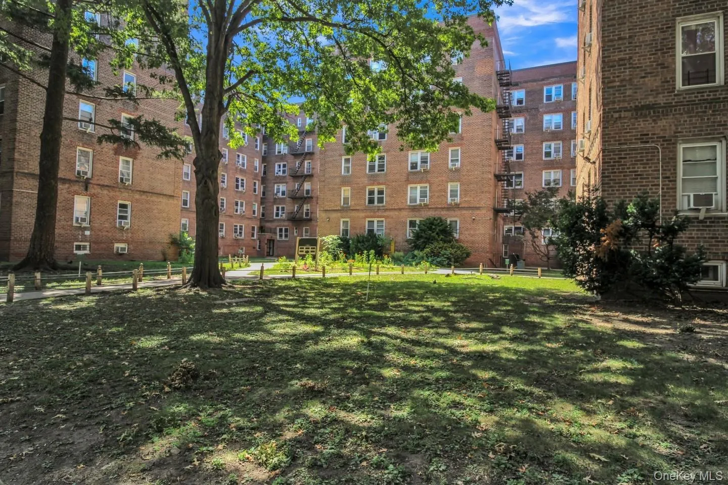 35-40 75th Street, New York, NY, 1 Bedroom Bedrooms, 3 Rooms Rooms,1 BathroomBathrooms,Residential,For Rent,75th,0,1047042 35-40 75th Street, New York, NY, 1 Bedroom Bedrooms, 3 Rooms Rooms,1 BathroomBathrooms,Residential,For Rent,75th,0,1047042