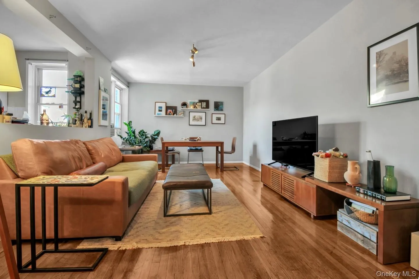 35-40 75th Street, New York, NY, 1 Bedroom Bedrooms, 3 Rooms Rooms,1 BathroomBathrooms,Residential,For Rent,75th,0,1047042 35-40 75th Street, New York, NY, 1 Bedroom Bedrooms, 3 Rooms Rooms,1 BathroomBathrooms,Residential,For Rent,75th,0,1047042