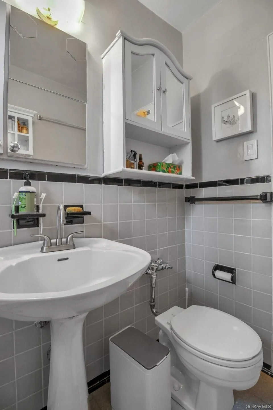 35-40 75th Street, New York, NY, 1 Bedroom Bedrooms, 3 Rooms Rooms,1 BathroomBathrooms,Residential,For Rent,75th,0,1047042 35-40 75th Street, New York, NY, 1 Bedroom Bedrooms, 3 Rooms Rooms,1 BathroomBathrooms,Residential,For Rent,75th,0,1047042