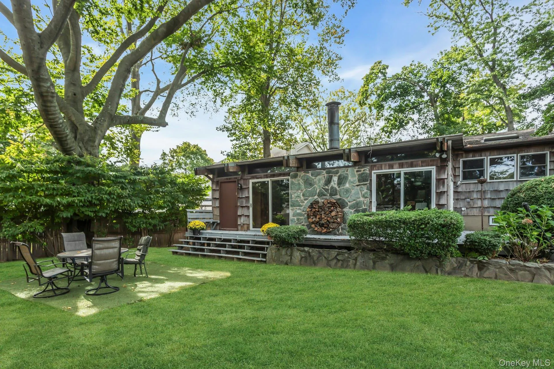 78 Chestnut St, Glen Cove, NY, 3 Bedrooms Bedrooms, 9 Rooms Rooms,3 BathroomsBathrooms,Residential,For Rent,Chestnut St,0,1047046 78 Chestnut St, Glen Cove, NY, 3 Bedrooms Bedrooms, 9 Rooms Rooms,3 BathroomsBathrooms,Residential,For Rent,Chestnut St,0,1047046
