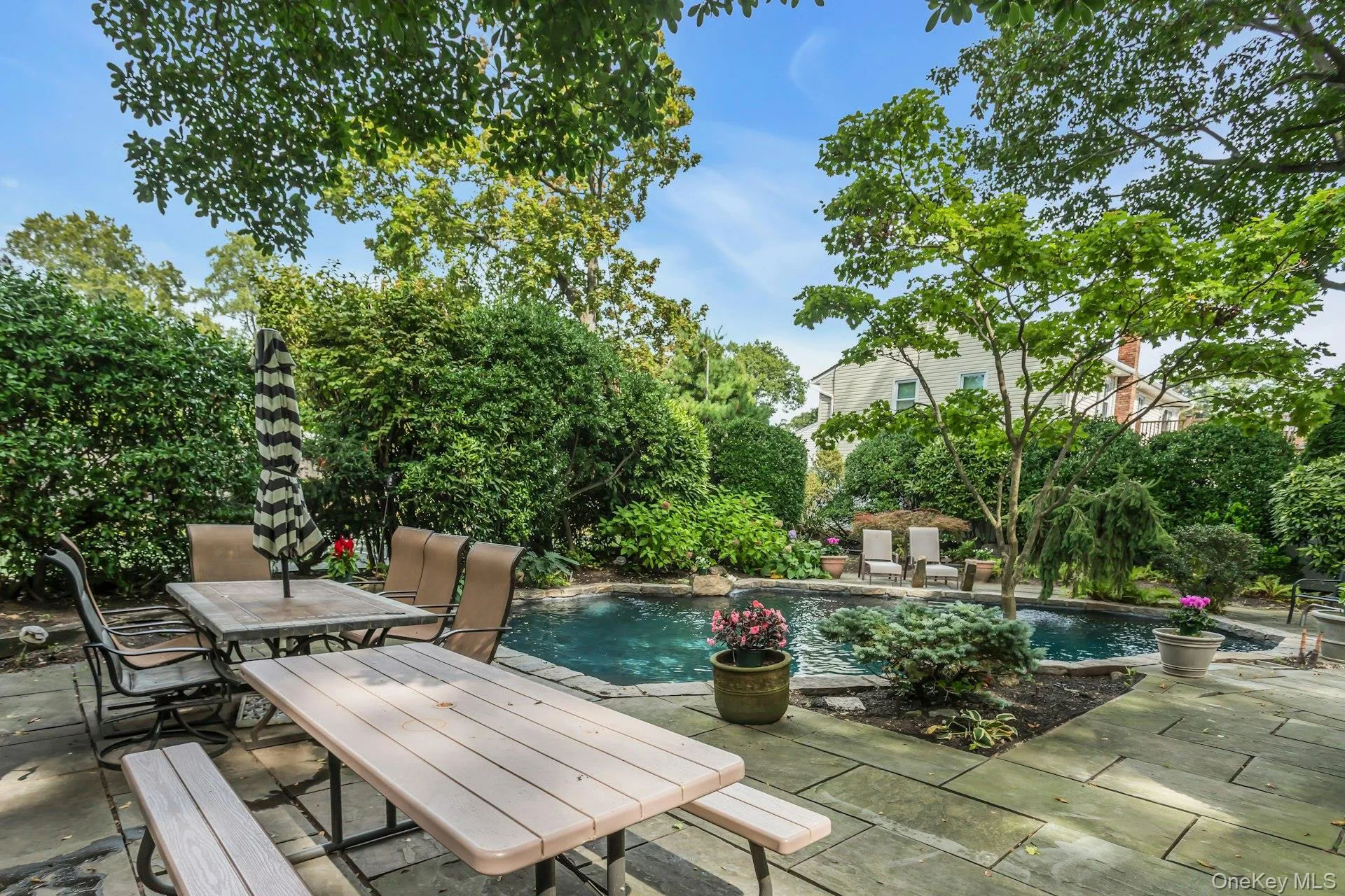 78 Chestnut St, Glen Cove, NY, 3 Bedrooms Bedrooms, 9 Rooms Rooms,3 BathroomsBathrooms,Residential,For Rent,Chestnut St,0,1047046 78 Chestnut St, Glen Cove, NY, 3 Bedrooms Bedrooms, 9 Rooms Rooms,3 BathroomsBathrooms,Residential,For Rent,Chestnut St,0,1047046