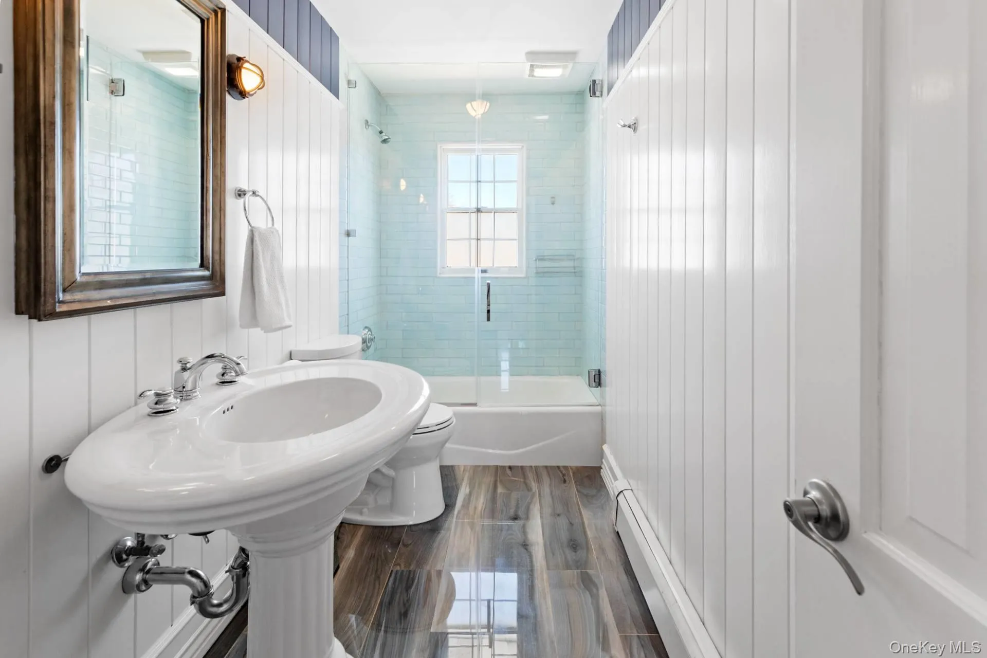 13 Marlin Road, Southampton, NY, 3 Bedrooms Bedrooms, 5 Rooms Rooms,2 BathroomsBathrooms,Residential,For Rent,Marlin,0,1047047 13 Marlin Road, Southampton, NY, 3 Bedrooms Bedrooms, 5 Rooms Rooms,2 BathroomsBathrooms,Residential,For Rent,Marlin,0,1047047