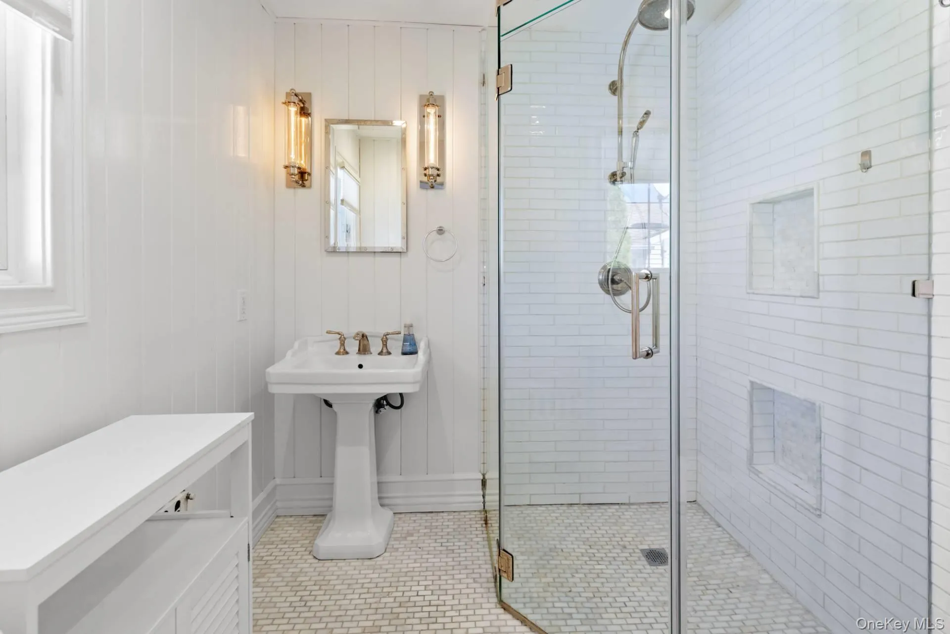 13 Marlin Road, Southampton, NY, 3 Bedrooms Bedrooms, 5 Rooms Rooms,2 BathroomsBathrooms,Residential,For Rent,Marlin,0,1047047 13 Marlin Road, Southampton, NY, 3 Bedrooms Bedrooms, 5 Rooms Rooms,2 BathroomsBathrooms,Residential,For Rent,Marlin,0,1047047