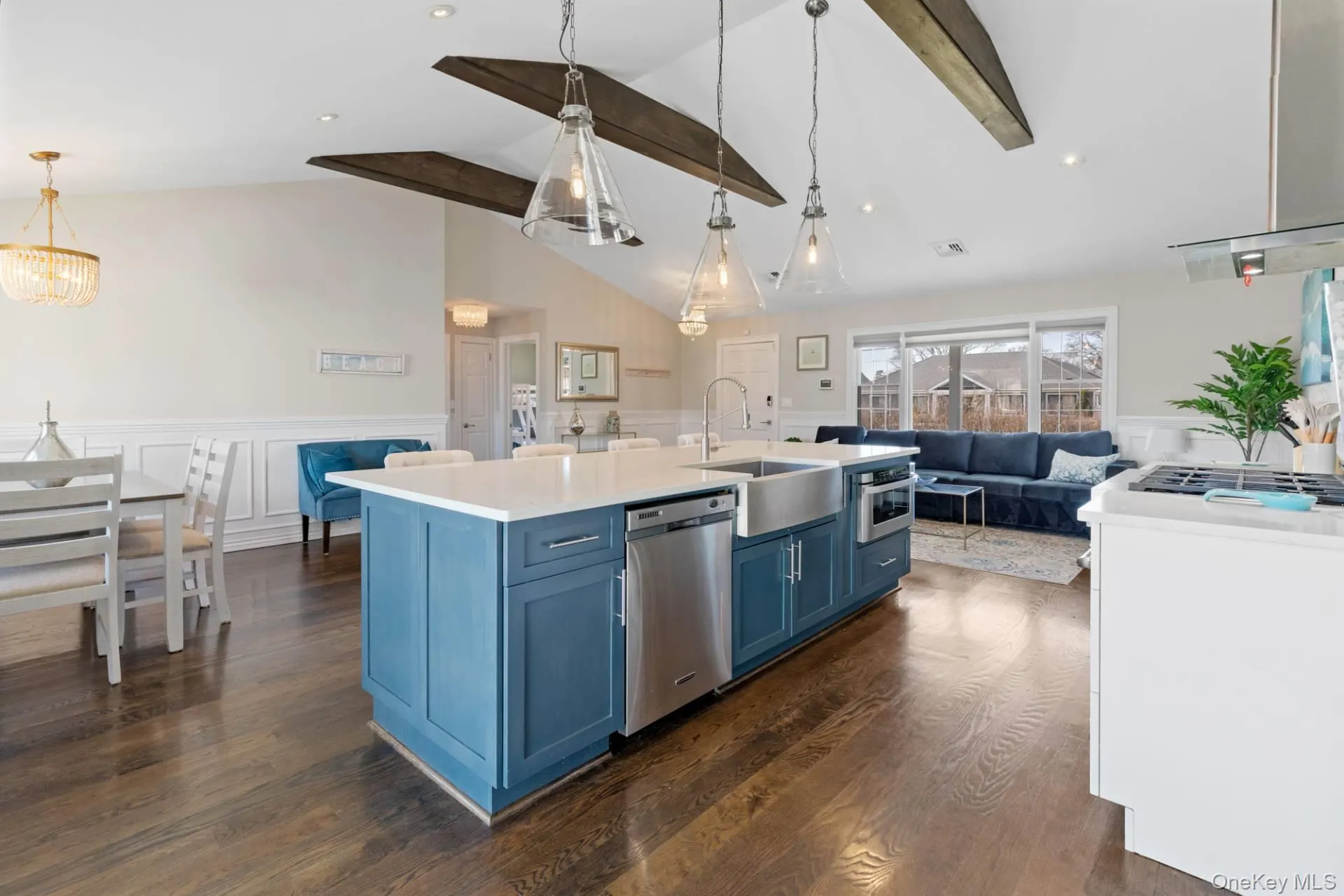 13 Marlin Road, Southampton, NY, 3 Bedrooms Bedrooms, 5 Rooms Rooms,2 BathroomsBathrooms,Residential,For Rent,Marlin,0,1047047 13 Marlin Road, Southampton, NY, 3 Bedrooms Bedrooms, 5 Rooms Rooms,2 BathroomsBathrooms,Residential,For Rent,Marlin,0,1047047