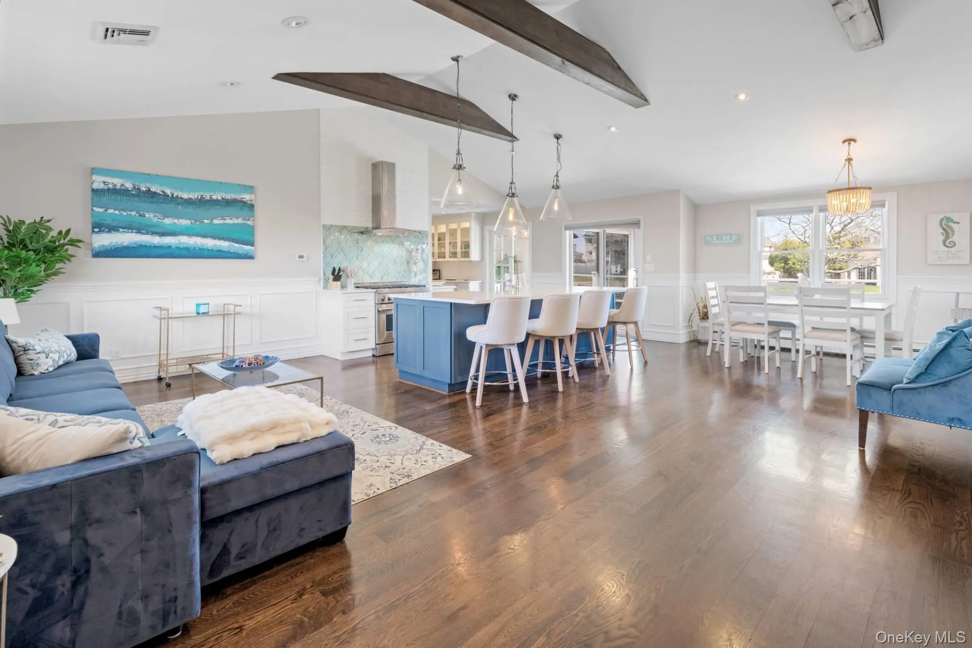 13 Marlin Road, Southampton, NY, 3 Bedrooms Bedrooms, 5 Rooms Rooms,2 BathroomsBathrooms,Residential,For Rent,Marlin,0,1047047 13 Marlin Road, Southampton, NY, 3 Bedrooms Bedrooms, 5 Rooms Rooms,2 BathroomsBathrooms,Residential,For Rent,Marlin,0,1047047