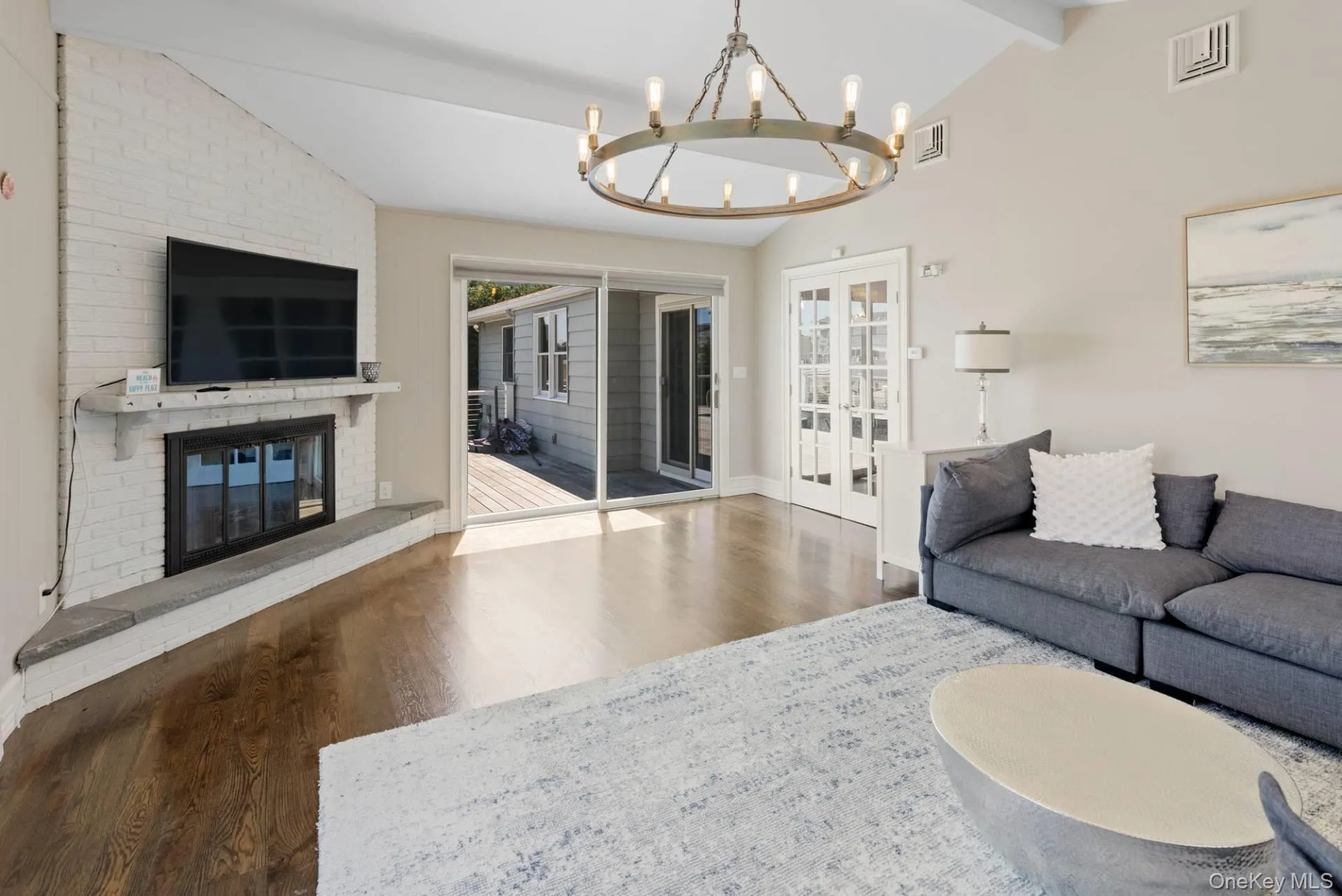 13 Marlin Road, Southampton, NY, 3 Bedrooms Bedrooms, 5 Rooms Rooms,2 BathroomsBathrooms,Residential,For Rent,Marlin,0,1047047 13 Marlin Road, Southampton, NY, 3 Bedrooms Bedrooms, 5 Rooms Rooms,2 BathroomsBathrooms,Residential,For Rent,Marlin,0,1047047