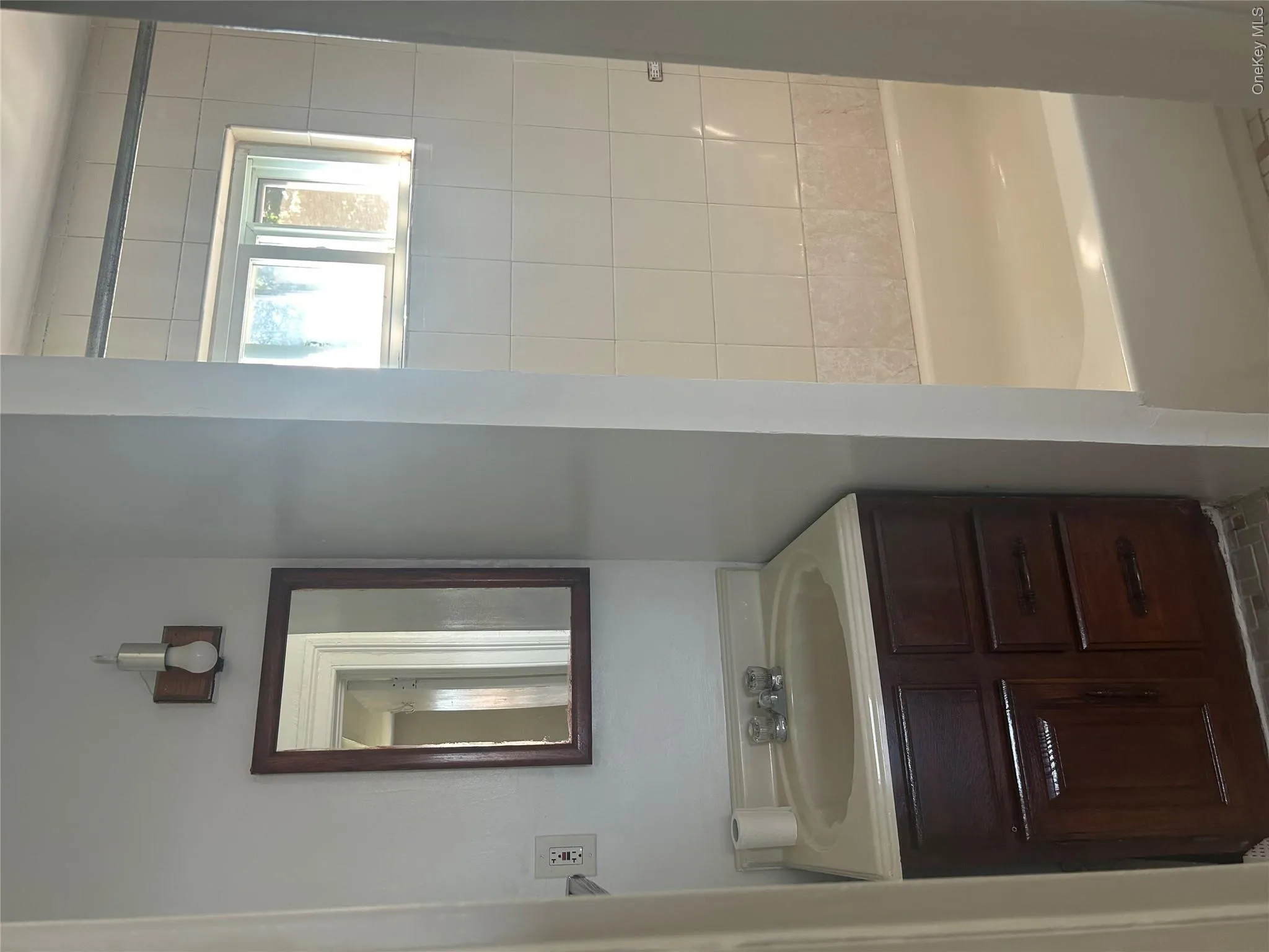 155 Dartmouth Street, Hempstead, NY, 2 Bedrooms Bedrooms, 5 Rooms Rooms,1 BathroomBathrooms,Residential Lease,For Rent,Dartmouth,0,1047057 155 Dartmouth Street, Hempstead, NY, 2 Bedrooms Bedrooms, 5 Rooms Rooms,1 BathroomBathrooms,Residential Lease,For Rent,Dartmouth,0,1047057