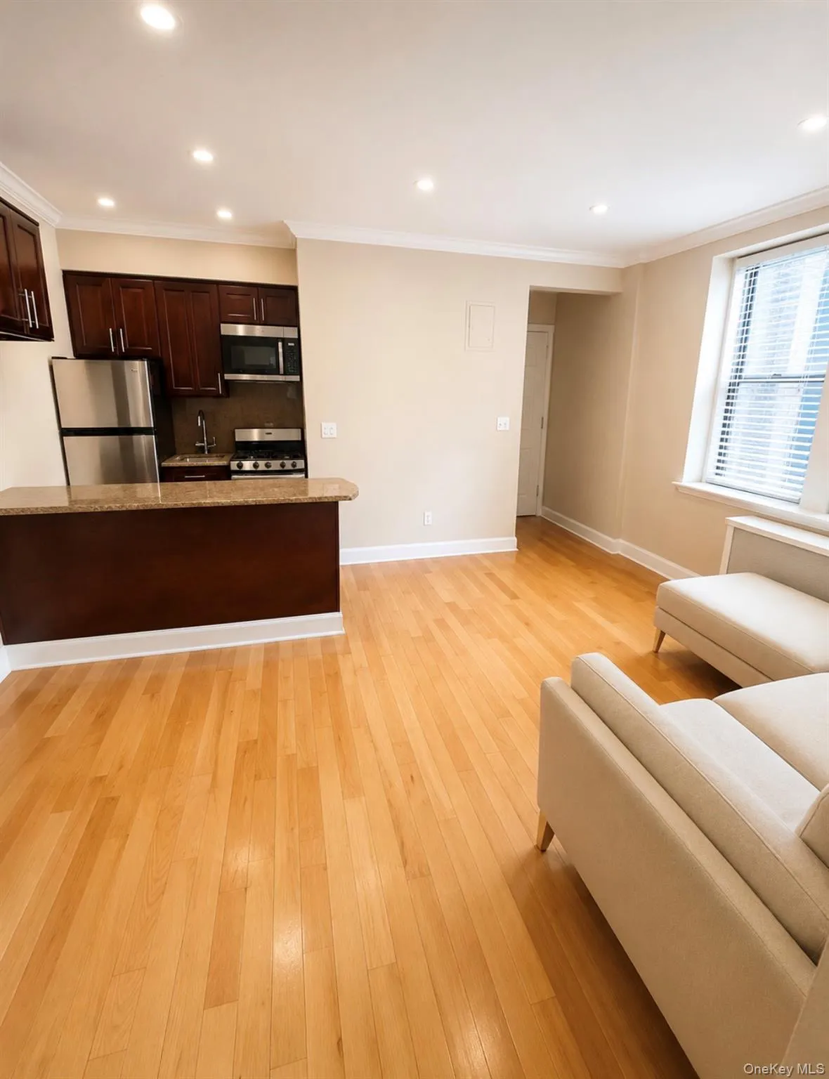 37-21 80th Street, New York, NY, 1 Bedroom Bedrooms, 3 Room Rooms,1 BathroomBathrooms,Residential Lease,For Rent,80th,0,1047063 37-21 80th Street, New York, NY, 1 Bedroom Bedrooms, 3 Room Rooms,1 BathroomBathrooms,Residential Lease,For Rent,80th,0,1047063