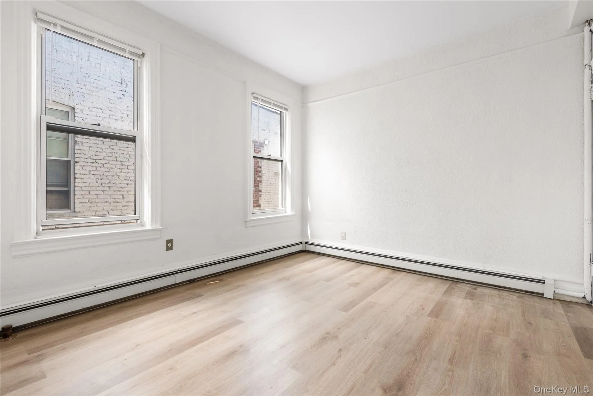 88-49 81st Avenue, New York, NY, 1 Bedroom Bedrooms, 3 Rooms Rooms,1 BathroomBathrooms,Residential Lease,For Rent,81st,0,1047068 88-49 81st Avenue, New York, NY, 1 Bedroom Bedrooms, 3 Rooms Rooms,1 BathroomBathrooms,Residential Lease,For Rent,81st,0,1047068