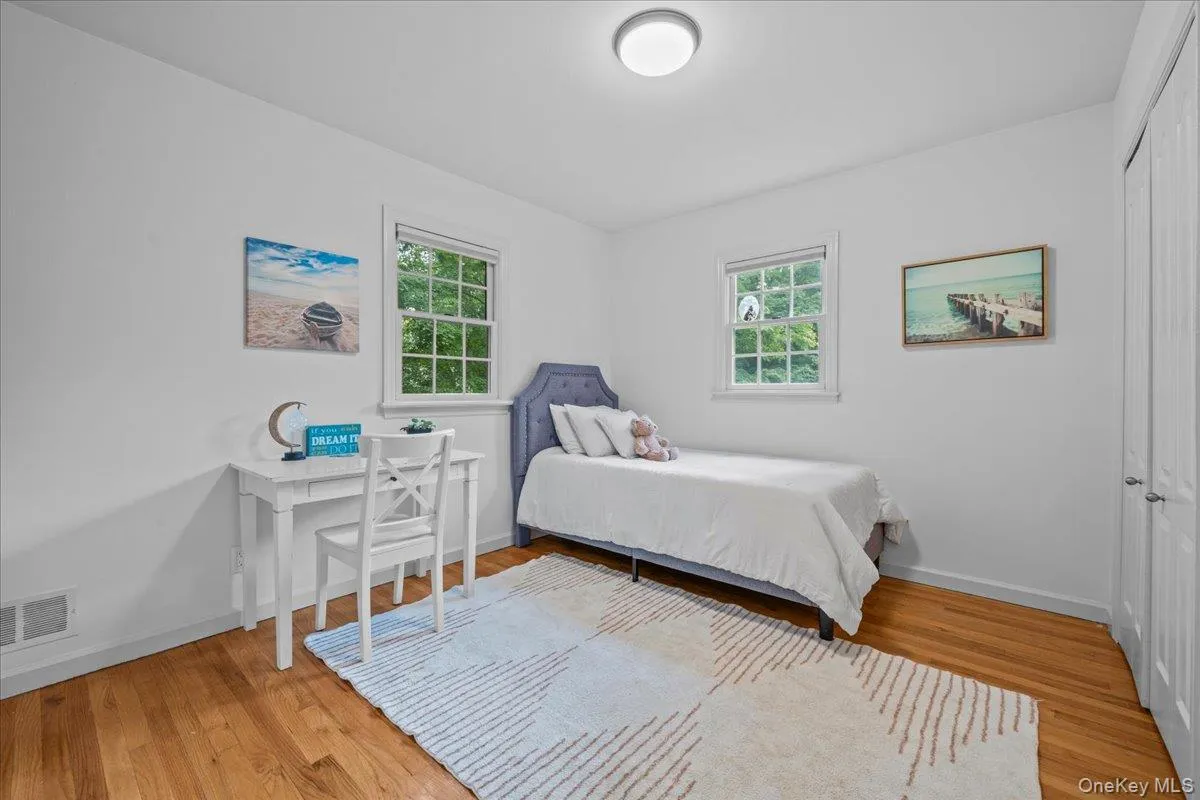 40 Branford Road, Greenburgh, NY, 4 Bedrooms Bedrooms, 9 Rooms Rooms,2 BathroomsBathrooms,Residential,For Rent,Branford,0,1047069 40 Branford Road, Greenburgh, NY, 4 Bedrooms Bedrooms, 9 Rooms Rooms,2 BathroomsBathrooms,Residential,For Rent,Branford,0,1047069