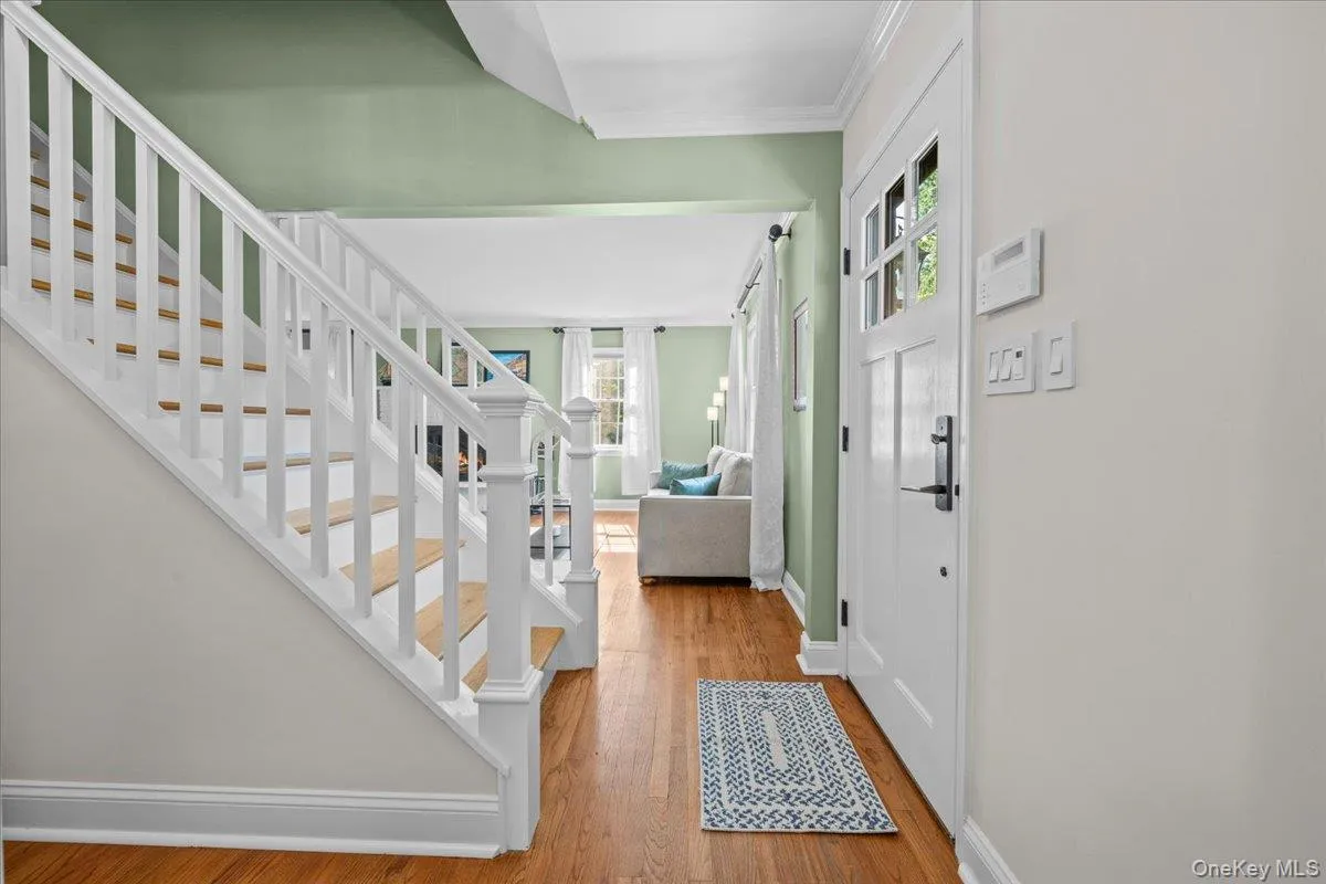 40 Branford Road, Greenburgh, NY, 4 Bedrooms Bedrooms, 9 Rooms Rooms,2 BathroomsBathrooms,Residential,For Rent,Branford,0,1047069 40 Branford Road, Greenburgh, NY, 4 Bedrooms Bedrooms, 9 Rooms Rooms,2 BathroomsBathrooms,Residential,For Rent,Branford,0,1047069