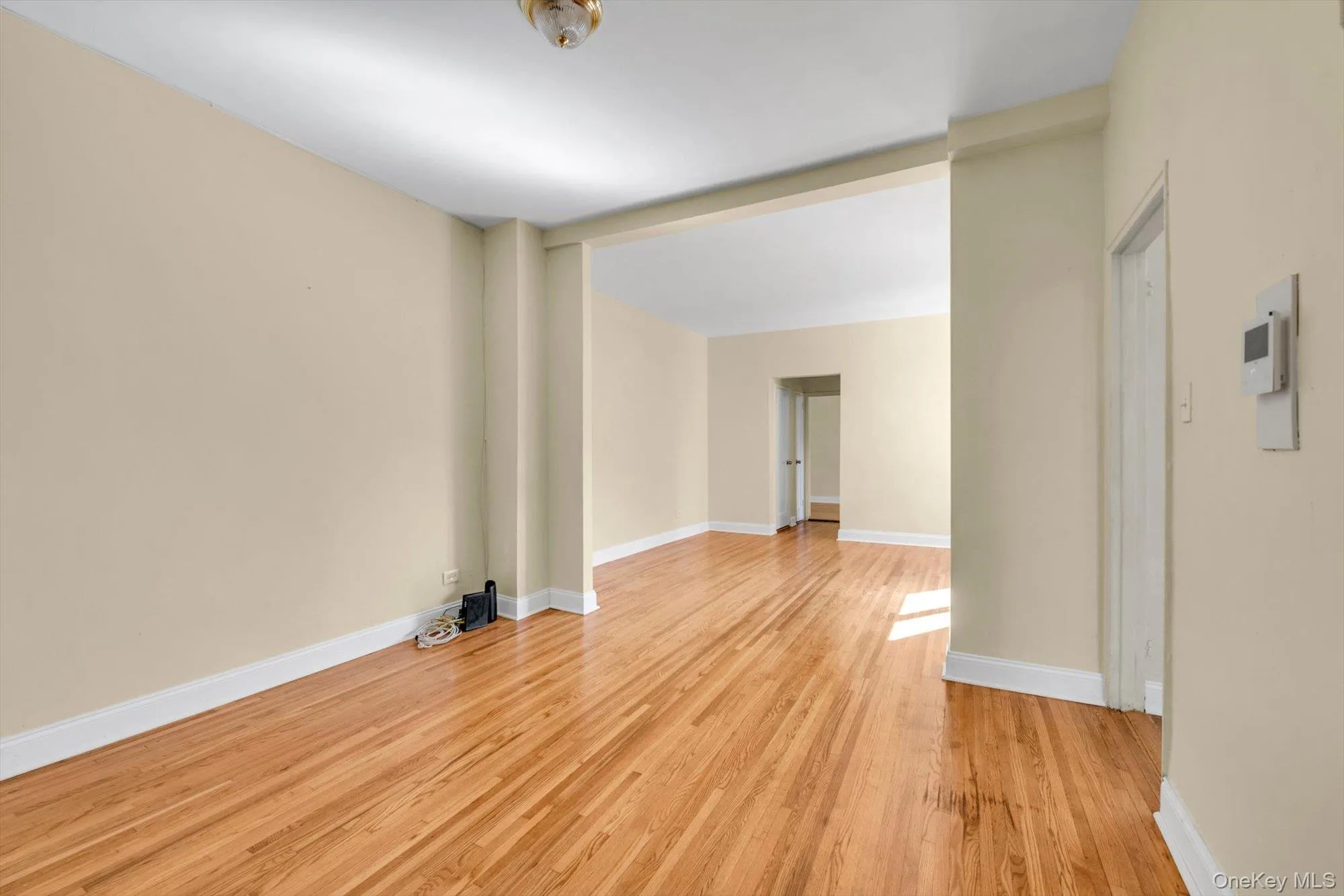 112-25 34 Avenue, New York, NY, 1 Bedroom Bedrooms, 4 Rooms Rooms,1 BathroomBathrooms,Residential,For Rent,34,0,1047071 112-25 34 Avenue, New York, NY, 1 Bedroom Bedrooms, 4 Rooms Rooms,1 BathroomBathrooms,Residential,For Rent,34,0,1047071