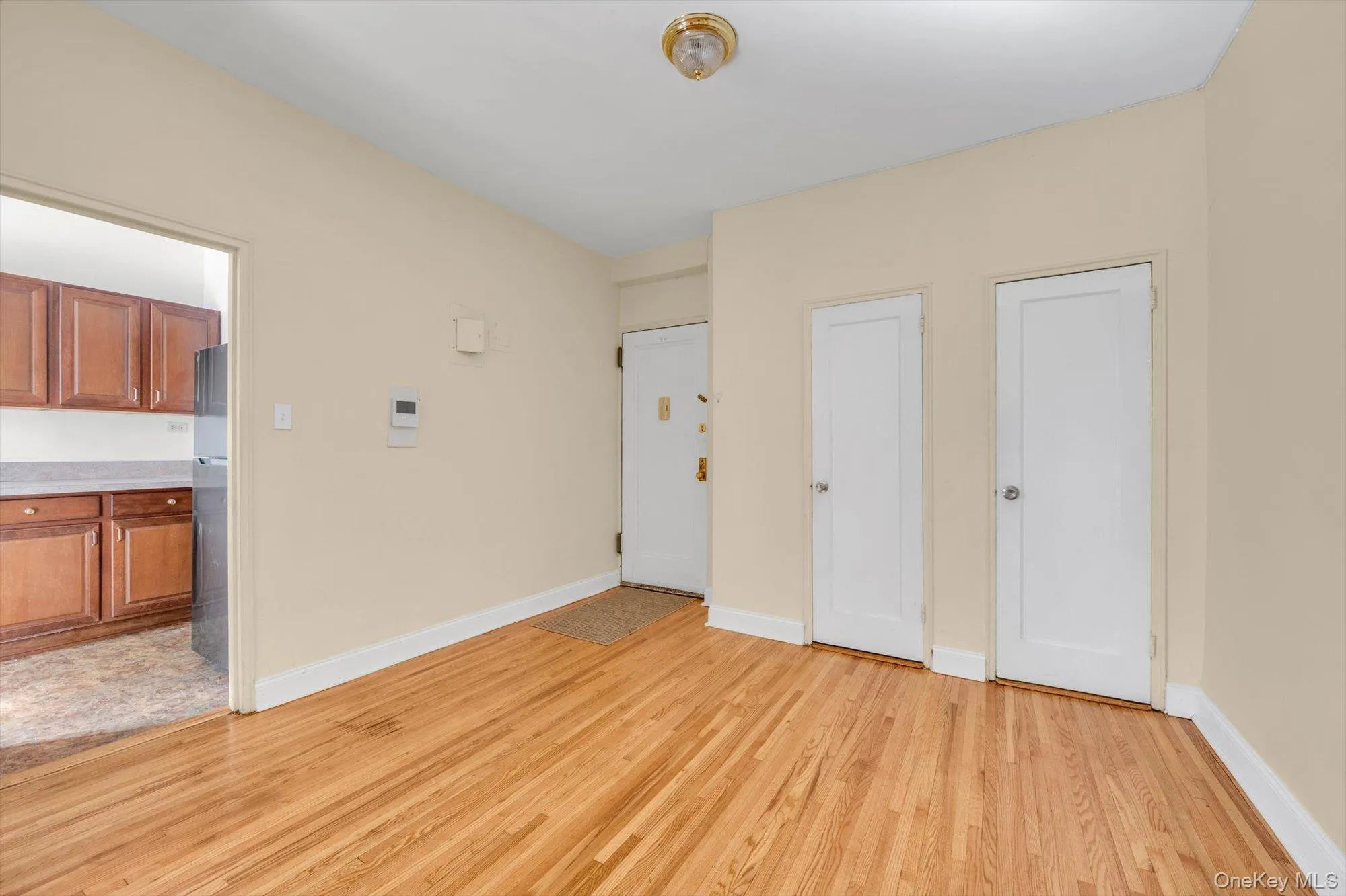 112-25 34 Avenue, New York, NY, 1 Bedroom Bedrooms, 4 Rooms Rooms,1 BathroomBathrooms,Residential,For Rent,34,0,1047071 112-25 34 Avenue, New York, NY, 1 Bedroom Bedrooms, 4 Rooms Rooms,1 BathroomBathrooms,Residential,For Rent,34,0,1047071