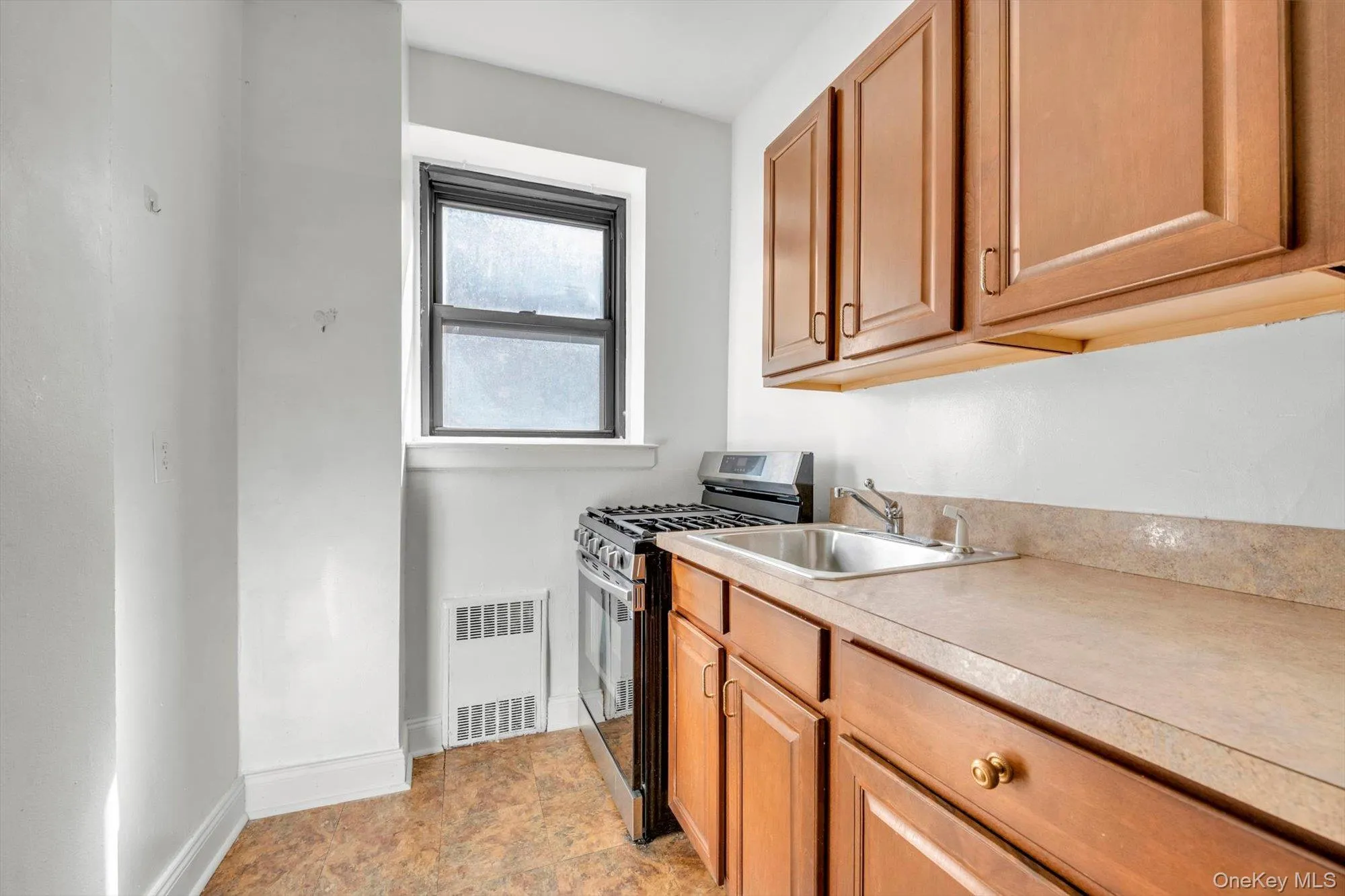 112-25 34 Avenue, New York, NY, 1 Bedroom Bedrooms, 4 Rooms Rooms,1 BathroomBathrooms,Residential,For Rent,34,0,1047071 112-25 34 Avenue, New York, NY, 1 Bedroom Bedrooms, 4 Rooms Rooms,1 BathroomBathrooms,Residential,For Rent,34,0,1047071