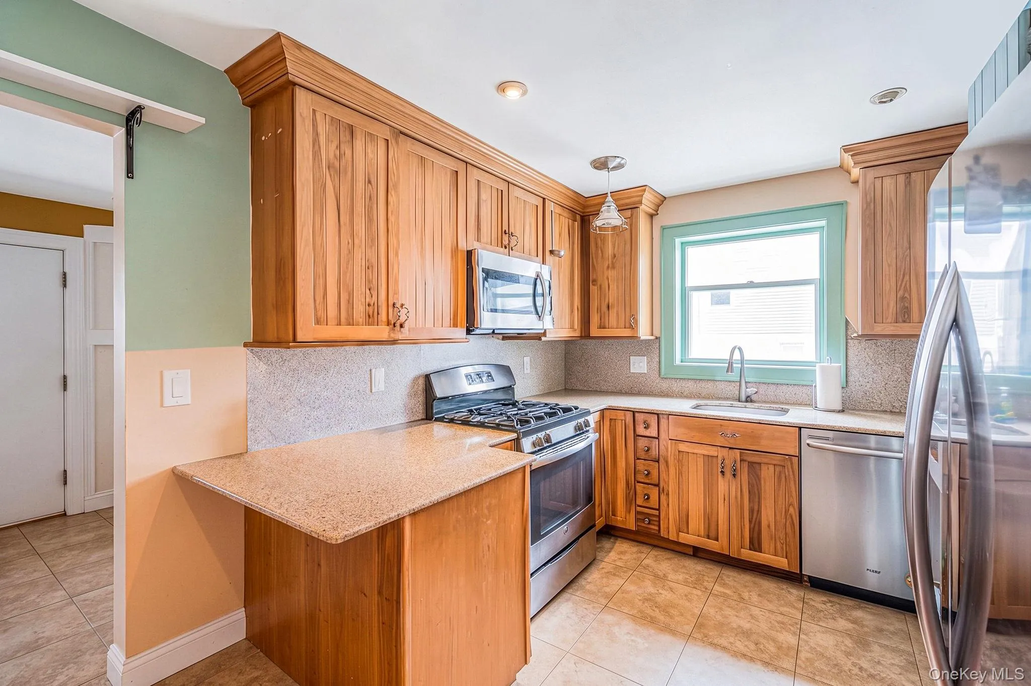 23 Dewey Place, Babylon, NY, 2 Bedrooms Bedrooms, 4 Rooms Rooms,1 BathroomBathrooms,Residential,For Rent,Dewey,0,1047073 23 Dewey Place, Babylon, NY, 2 Bedrooms Bedrooms, 4 Rooms Rooms,1 BathroomBathrooms,Residential,For Rent,Dewey,0,1047073
