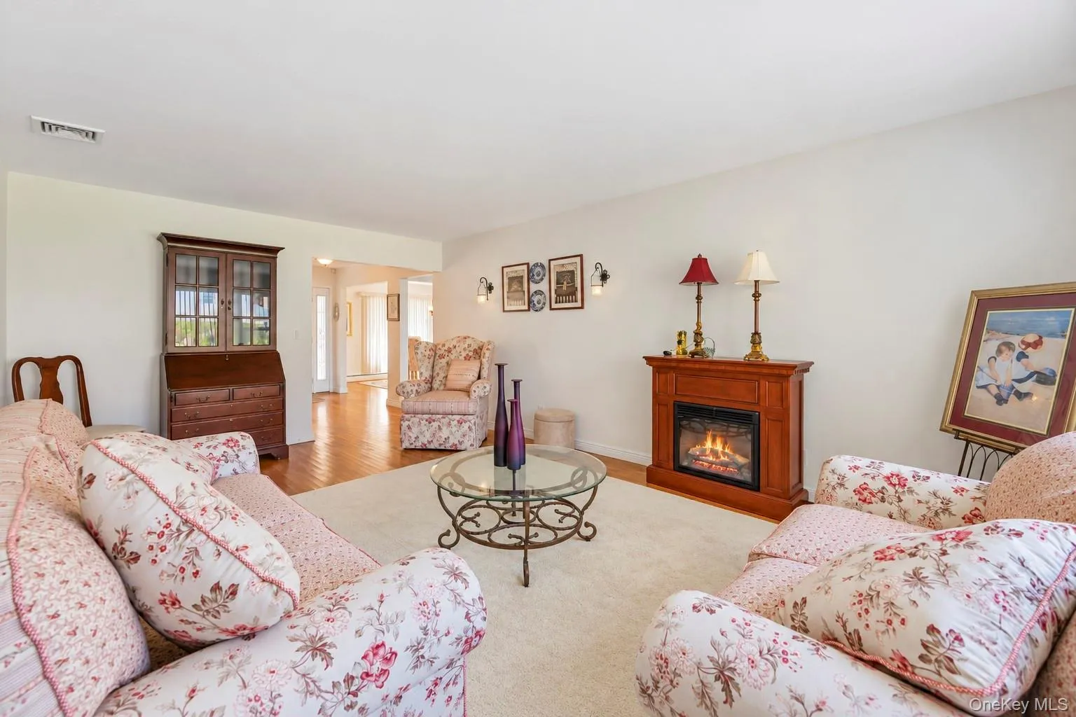 3 Barnsley Crescent, Brookhaven, NY, 4 Bedrooms Bedrooms, 7 Rooms Rooms,2 BathroomsBathrooms,Residential,For Rent,Barnsley,0,1047074 3 Barnsley Crescent, Brookhaven, NY, 4 Bedrooms Bedrooms, 7 Rooms Rooms,2 BathroomsBathrooms,Residential,For Rent,Barnsley,0,1047074