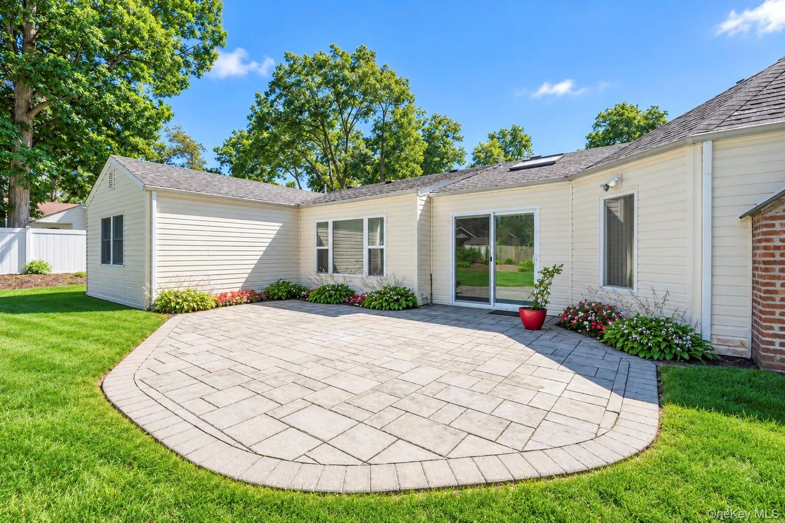 3 Barnsley Crescent, Brookhaven, NY, 4 Bedrooms Bedrooms, 7 Rooms Rooms,2 BathroomsBathrooms,Residential,For Rent,Barnsley,0,1047074 3 Barnsley Crescent, Brookhaven, NY, 4 Bedrooms Bedrooms, 7 Rooms Rooms,2 BathroomsBathrooms,Residential,For Rent,Barnsley,0,1047074