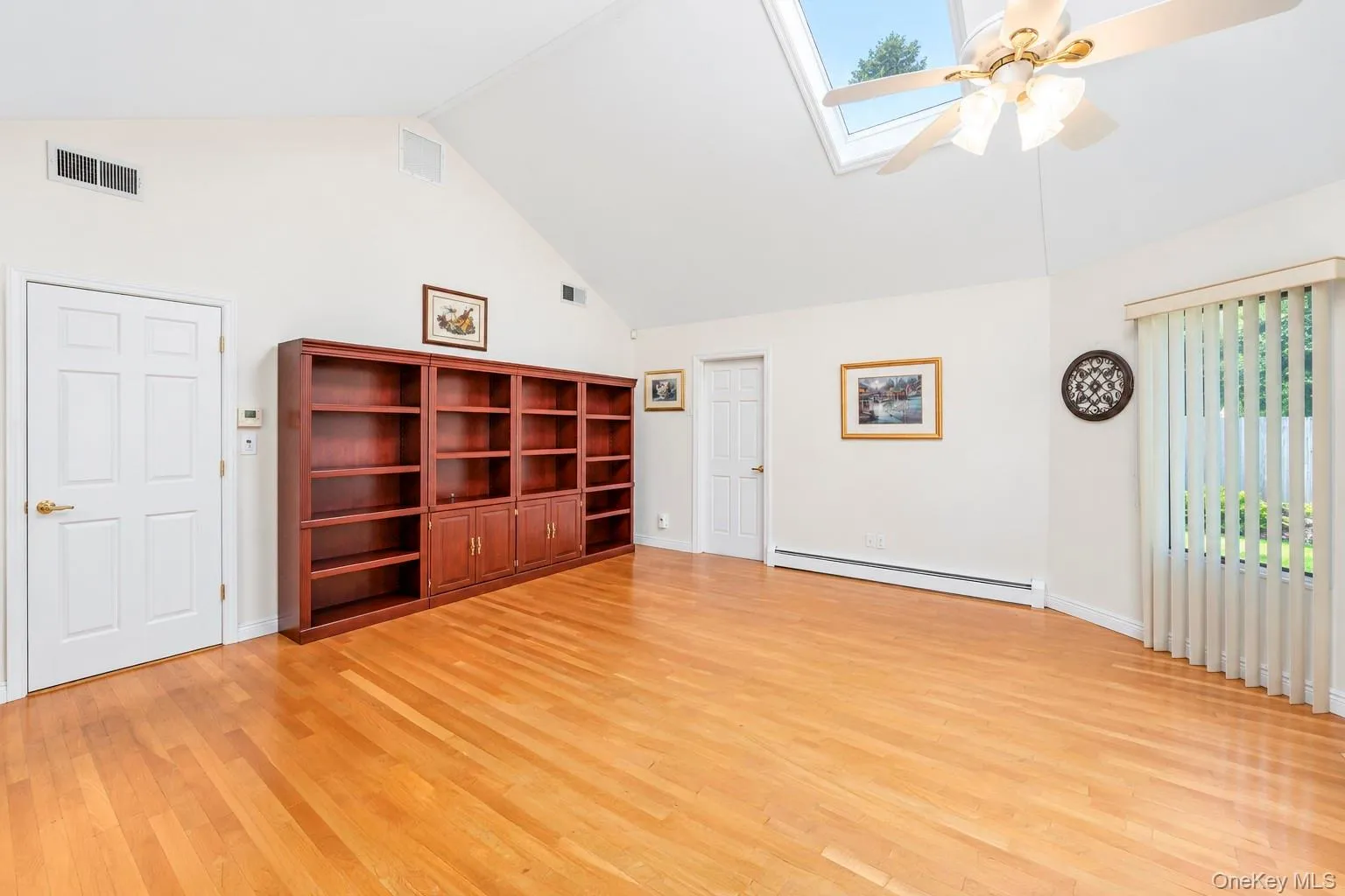 3 Barnsley Crescent, Brookhaven, NY, 4 Bedrooms Bedrooms, 7 Rooms Rooms,2 BathroomsBathrooms,Residential,For Rent,Barnsley,0,1047074 3 Barnsley Crescent, Brookhaven, NY, 4 Bedrooms Bedrooms, 7 Rooms Rooms,2 BathroomsBathrooms,Residential,For Rent,Barnsley,0,1047074
