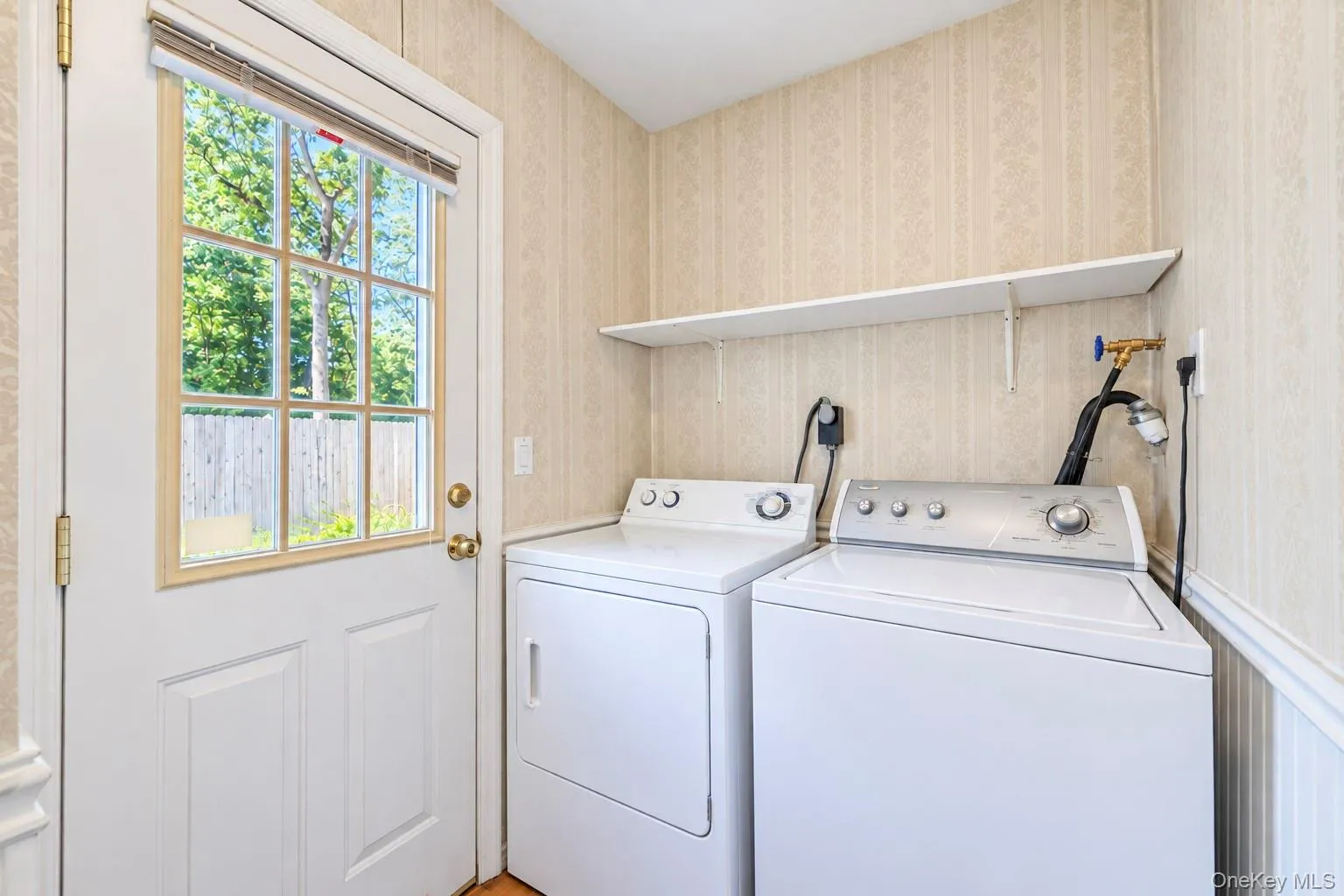 3 Barnsley Crescent, Brookhaven, NY, 4 Bedrooms Bedrooms, 7 Rooms Rooms,2 BathroomsBathrooms,Residential,For Rent,Barnsley,0,1047074 3 Barnsley Crescent, Brookhaven, NY, 4 Bedrooms Bedrooms, 7 Rooms Rooms,2 BathroomsBathrooms,Residential,For Rent,Barnsley,0,1047074