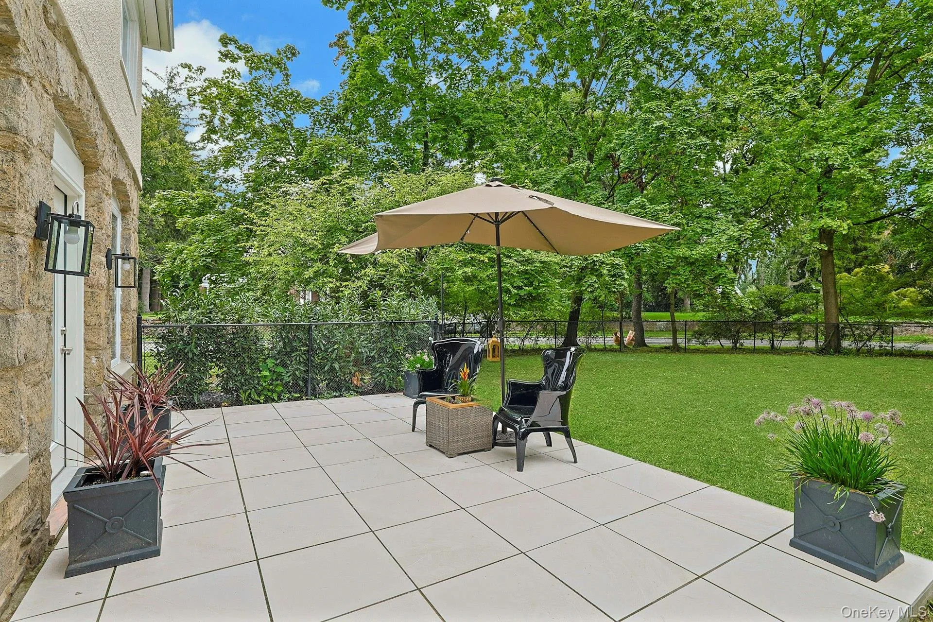 50 Forest Circle, New Rochelle, NY, 6 Bedrooms Bedrooms, 17 Rooms Rooms,4 BathroomsBathrooms,Residential,For Rent,Forest,0,1047078 50 Forest Circle, New Rochelle, NY, 6 Bedrooms Bedrooms, 17 Rooms Rooms,4 BathroomsBathrooms,Residential,For Rent,Forest,0,1047078