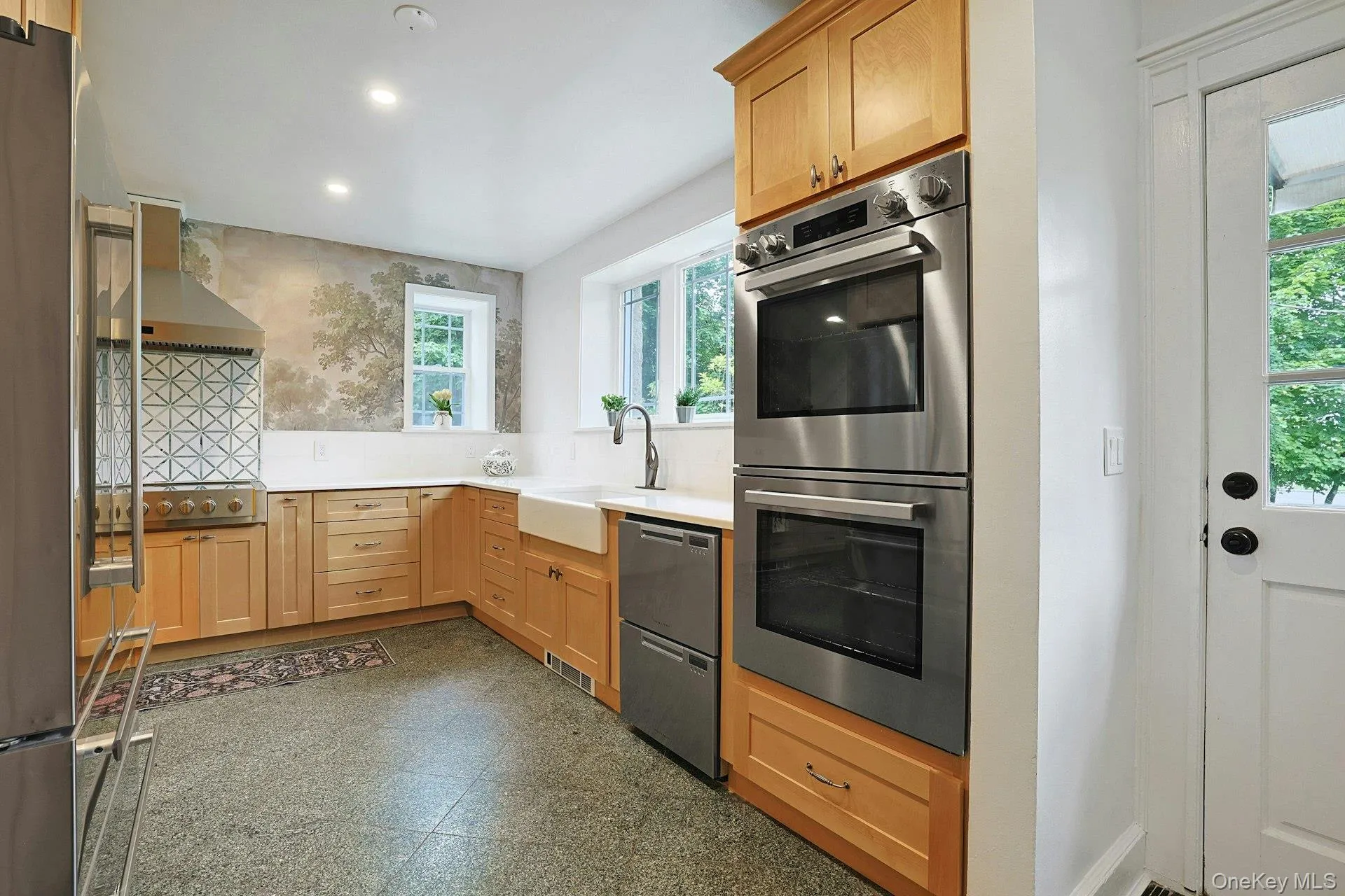 50 Forest Circle, New Rochelle, NY, 6 Bedrooms Bedrooms, 17 Rooms Rooms,4 BathroomsBathrooms,Residential,For Rent,Forest,0,1047078 50 Forest Circle, New Rochelle, NY, 6 Bedrooms Bedrooms, 17 Rooms Rooms,4 BathroomsBathrooms,Residential,For Rent,Forest,0,1047078