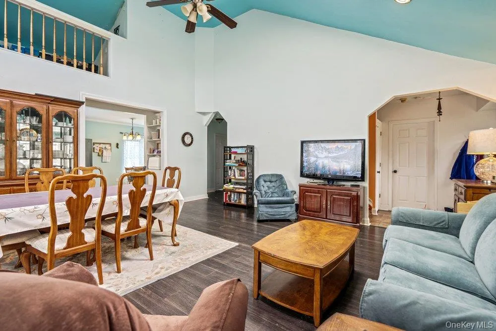 125 3rd Street, Islip, NY, 4 Bedrooms Bedrooms, 7 Rooms Rooms,3 BathroomsBathrooms,Residential,For Rent,3rd,0,1047079 125 3rd Street, Islip, NY, 4 Bedrooms Bedrooms, 7 Rooms Rooms,3 BathroomsBathrooms,Residential,For Rent,3rd,0,1047079