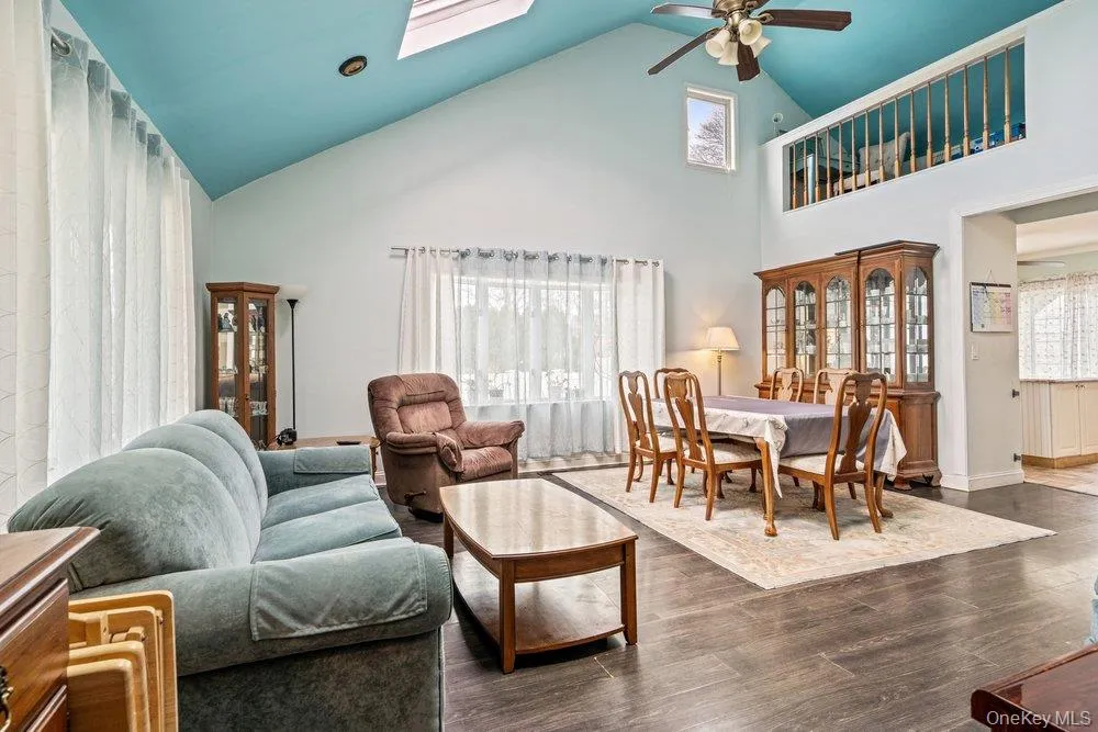 125 3rd Street, Islip, NY, 4 Bedrooms Bedrooms, 7 Rooms Rooms,3 BathroomsBathrooms,Residential,For Rent,3rd,0,1047079 125 3rd Street, Islip, NY, 4 Bedrooms Bedrooms, 7 Rooms Rooms,3 BathroomsBathrooms,Residential,For Rent,3rd,0,1047079