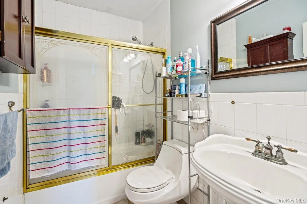 125 3rd Street, Islip, NY, 4 Bedrooms Bedrooms, 7 Rooms Rooms,3 BathroomsBathrooms,Residential,For Rent,3rd,0,1047079 125 3rd Street, Islip, NY, 4 Bedrooms Bedrooms, 7 Rooms Rooms,3 BathroomsBathrooms,Residential,For Rent,3rd,0,1047079