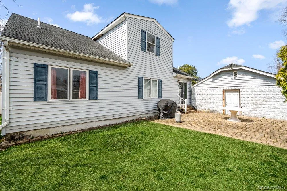 125 3rd Street, Islip, NY, 4 Bedrooms Bedrooms, 7 Rooms Rooms,3 BathroomsBathrooms,Residential,For Rent,3rd,0,1047079 125 3rd Street, Islip, NY, 4 Bedrooms Bedrooms, 7 Rooms Rooms,3 BathroomsBathrooms,Residential,For Rent,3rd,0,1047079
