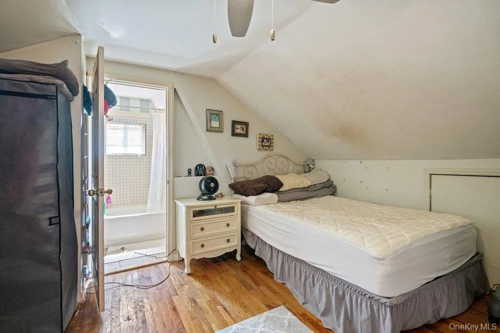 125 3rd Street, Islip, NY, 4 Bedrooms Bedrooms, 7 Rooms Rooms,3 BathroomsBathrooms,Residential,For Rent,3rd,0,1047079 125 3rd Street, Islip, NY, 4 Bedrooms Bedrooms, 7 Rooms Rooms,3 BathroomsBathrooms,Residential,For Rent,3rd,0,1047079
