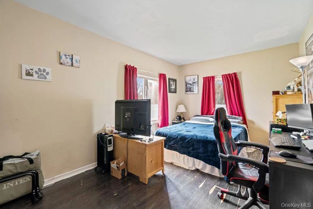 125 3rd Street, Islip, NY, 4 Bedrooms Bedrooms, 7 Rooms Rooms,3 BathroomsBathrooms,Residential,For Rent,3rd,0,1047079 125 3rd Street, Islip, NY, 4 Bedrooms Bedrooms, 7 Rooms Rooms,3 BathroomsBathrooms,Residential,For Rent,3rd,0,1047079