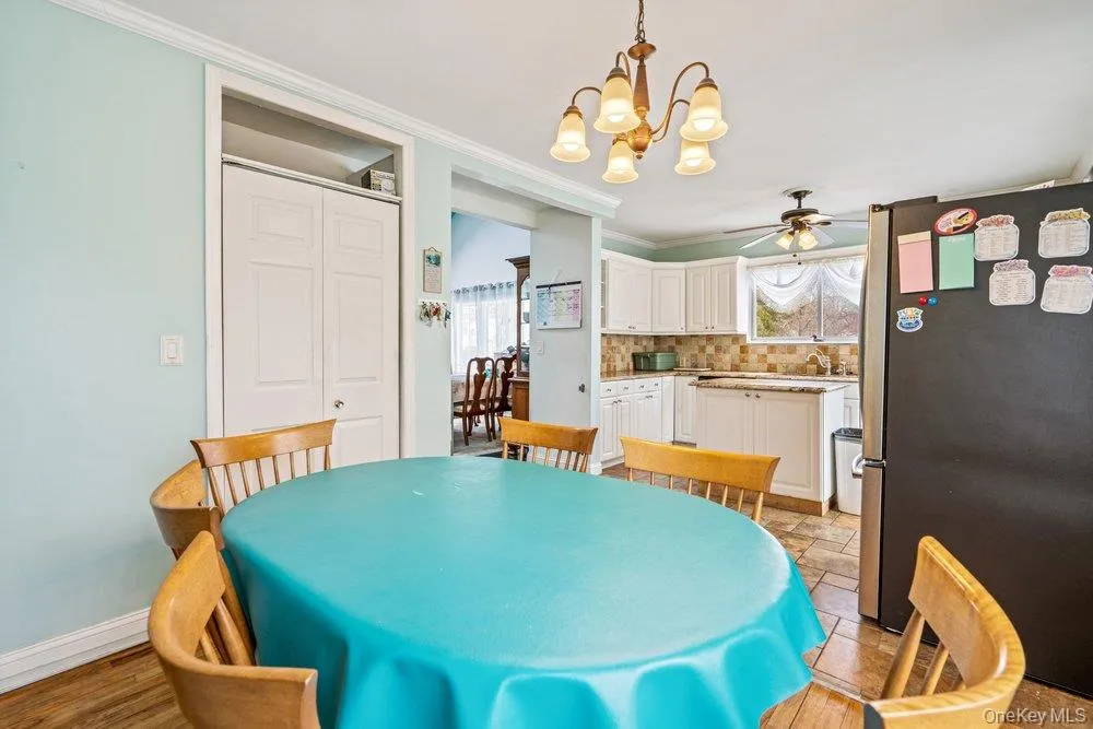 125 3rd Street, Islip, NY, 4 Bedrooms Bedrooms, 7 Rooms Rooms,3 BathroomsBathrooms,Residential,For Rent,3rd,0,1047079 125 3rd Street, Islip, NY, 4 Bedrooms Bedrooms, 7 Rooms Rooms,3 BathroomsBathrooms,Residential,For Rent,3rd,0,1047079