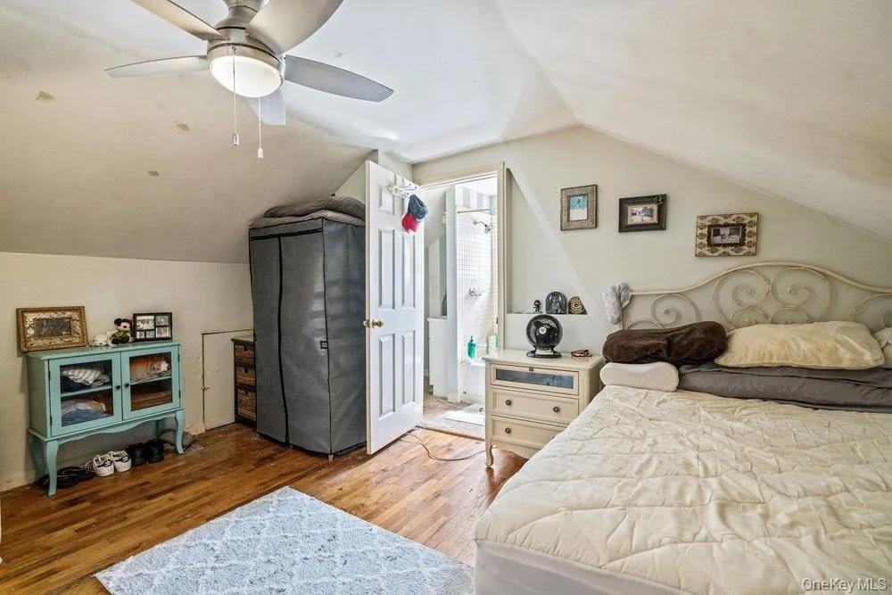 125 3rd Street, Islip, NY, 4 Bedrooms Bedrooms, 7 Rooms Rooms,3 BathroomsBathrooms,Residential,For Rent,3rd,0,1047079 125 3rd Street, Islip, NY, 4 Bedrooms Bedrooms, 7 Rooms Rooms,3 BathroomsBathrooms,Residential,For Rent,3rd,0,1047079