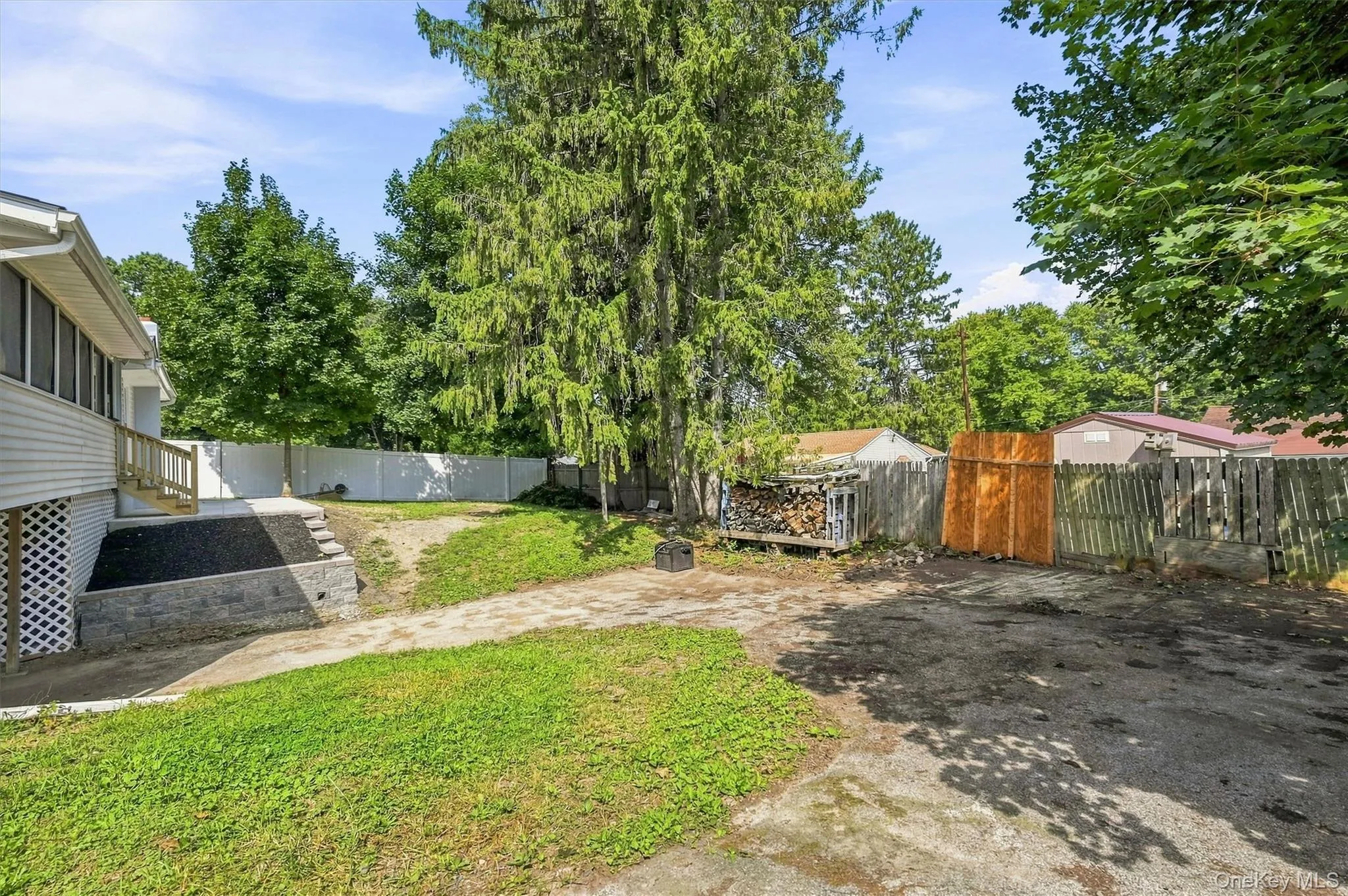 23 Westwood Drive, Newburgh (town), NY, 3 Bedrooms Bedrooms, 7 Rooms Rooms,1 BathroomBathrooms,Residential,For Rent,Westwood,0,1047080 23 Westwood Drive, Newburgh (town), NY, 3 Bedrooms Bedrooms, 7 Rooms Rooms,1 BathroomBathrooms,Residential,For Rent,Westwood,0,1047080