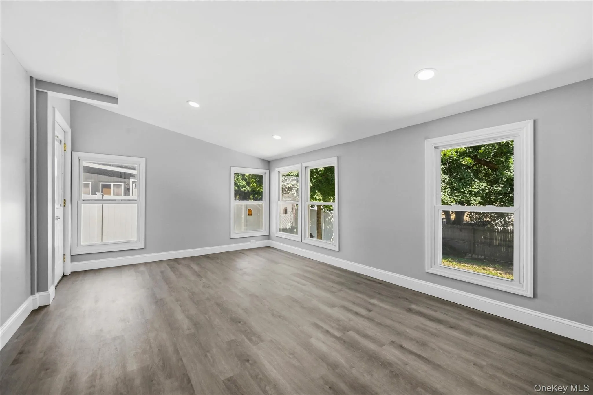 23 Westwood Drive, Newburgh (town), NY, 3 Bedrooms Bedrooms, 7 Rooms Rooms,1 BathroomBathrooms,Residential,For Rent,Westwood,0,1047080 23 Westwood Drive, Newburgh (town), NY, 3 Bedrooms Bedrooms, 7 Rooms Rooms,1 BathroomBathrooms,Residential,For Rent,Westwood,0,1047080
