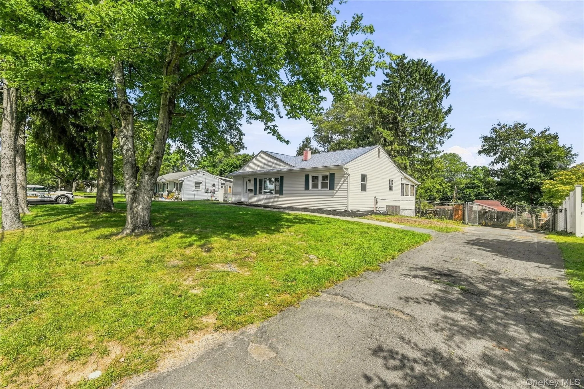 23 Westwood Drive, Newburgh (town), NY, 3 Bedrooms Bedrooms, 7 Rooms Rooms,1 BathroomBathrooms,Residential,For Rent,Westwood,0,1047080 23 Westwood Drive, Newburgh (town), NY, 3 Bedrooms Bedrooms, 7 Rooms Rooms,1 BathroomBathrooms,Residential,For Rent,Westwood,0,1047080