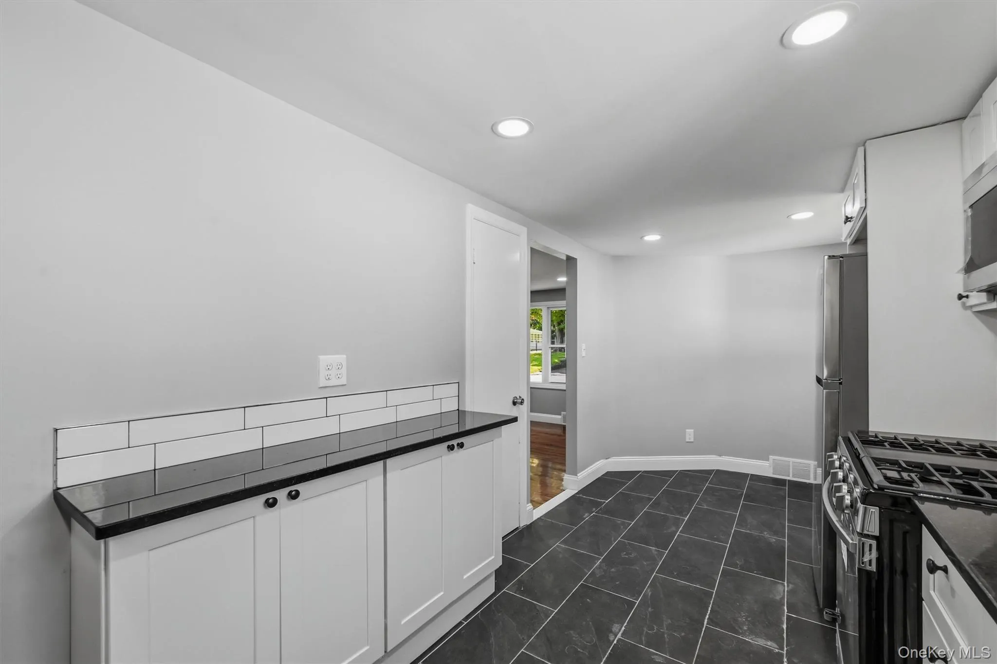 23 Westwood Drive, Newburgh (town), NY, 3 Bedrooms Bedrooms, 7 Rooms Rooms,1 BathroomBathrooms,Residential,For Rent,Westwood,0,1047080 23 Westwood Drive, Newburgh (town), NY, 3 Bedrooms Bedrooms, 7 Rooms Rooms,1 BathroomBathrooms,Residential,For Rent,Westwood,0,1047080
