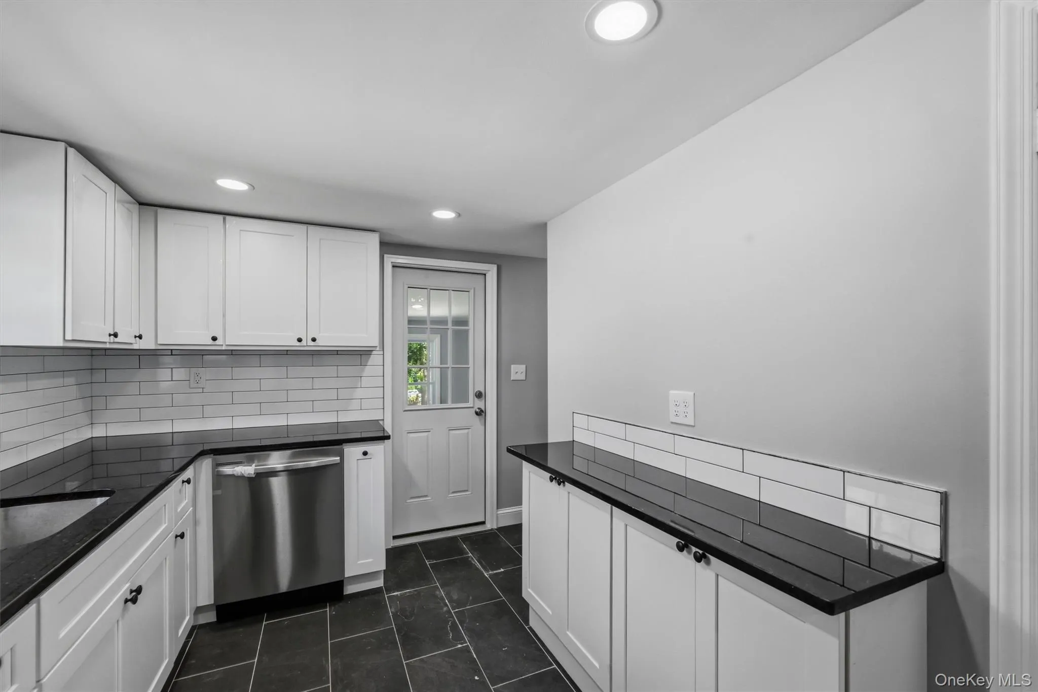 23 Westwood Drive, Newburgh (town), NY, 3 Bedrooms Bedrooms, 7 Rooms Rooms,1 BathroomBathrooms,Residential,For Rent,Westwood,0,1047080 23 Westwood Drive, Newburgh (town), NY, 3 Bedrooms Bedrooms, 7 Rooms Rooms,1 BathroomBathrooms,Residential,For Rent,Westwood,0,1047080