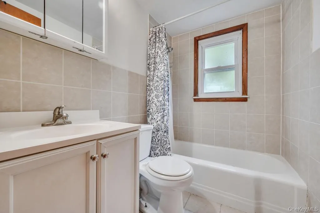 42 Storey Avenue, Islip, NY, 1 Bedroom Bedrooms, 2 Rooms Rooms,1 BathroomBathrooms,Residential Lease,For Rent,Storey,0,1047081 42 Storey Avenue, Islip, NY, 1 Bedroom Bedrooms, 2 Rooms Rooms,1 BathroomBathrooms,Residential Lease,For Rent,Storey,0,1047081