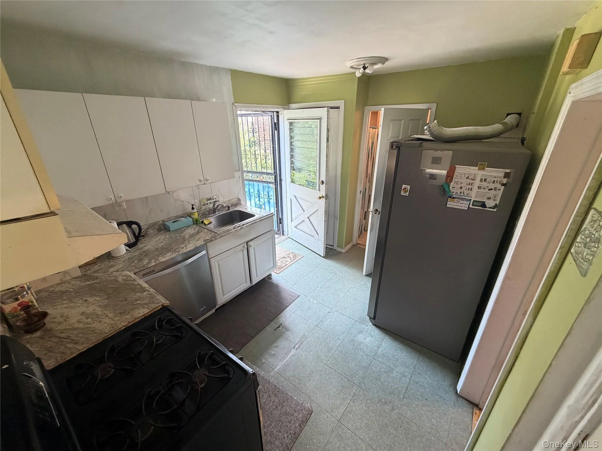 39-68 59th Street, New York, NY, 3 Bedrooms Bedrooms, 8 Rooms Rooms,3 BathroomsBathrooms,Residential,For Rent,59th,0,1047084 39-68 59th Street, New York, NY, 3 Bedrooms Bedrooms, 8 Rooms Rooms,3 BathroomsBathrooms,Residential,For Rent,59th,0,1047084