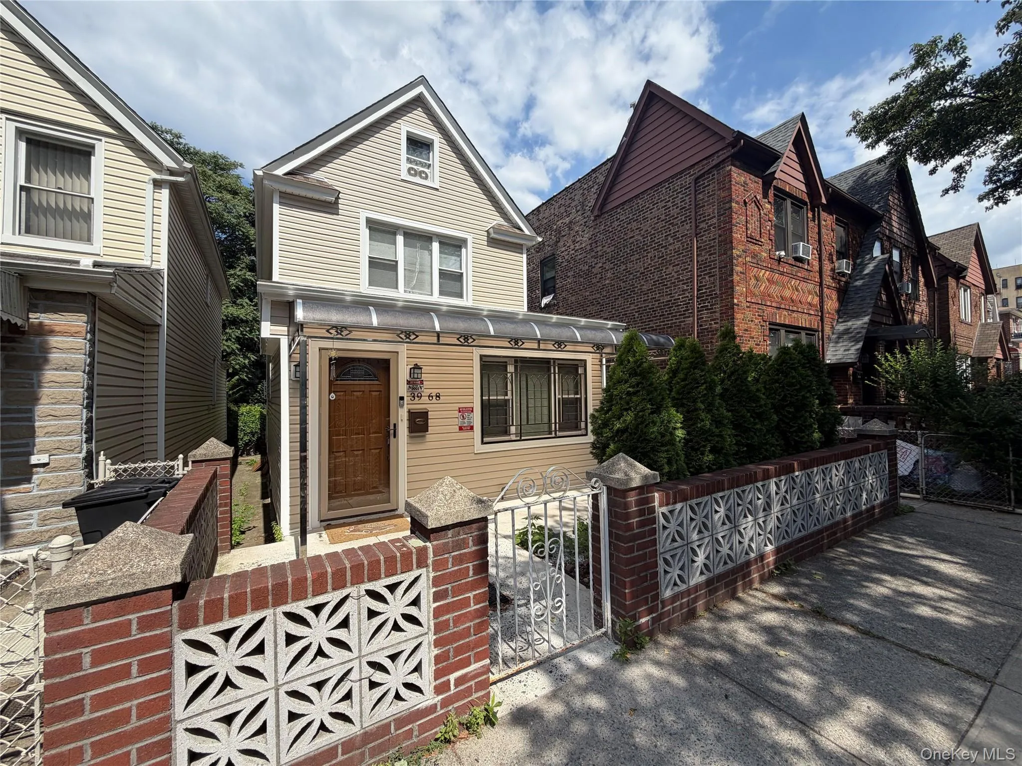 39-68 59th Street, New York, NY, 3 Bedrooms Bedrooms, 8 Rooms Rooms,3 BathroomsBathrooms,Residential,For Rent,59th,0,1047084 39-68 59th Street, New York, NY, 3 Bedrooms Bedrooms, 8 Rooms Rooms,3 BathroomsBathrooms,Residential,For Rent,59th,0,1047084