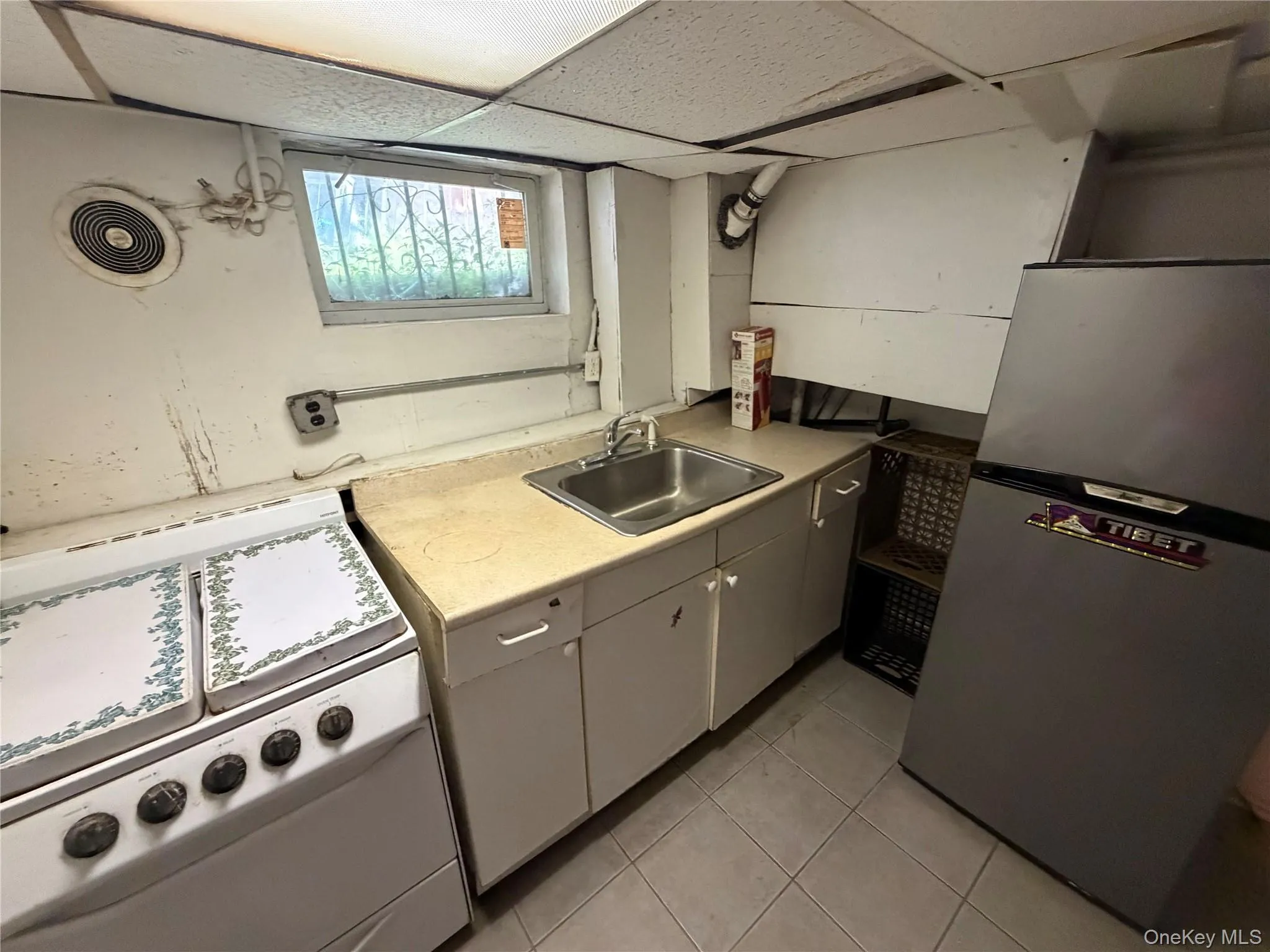 39-68 59th Street, New York, NY, 3 Bedrooms Bedrooms, 8 Rooms Rooms,3 BathroomsBathrooms,Residential,For Rent,59th,0,1047084 39-68 59th Street, New York, NY, 3 Bedrooms Bedrooms, 8 Rooms Rooms,3 BathroomsBathrooms,Residential,For Rent,59th,0,1047084