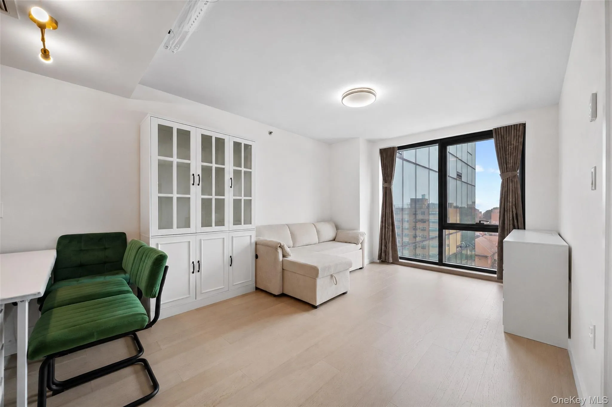 14449 Northern Boulevard, New York, NY, 1 Bedroom Bedrooms, 4 Rooms Rooms,1 BathroomBathrooms,Residential,For Rent,Northern,0,1047085 14449 Northern Boulevard, New York, NY, 1 Bedroom Bedrooms, 4 Rooms Rooms,1 BathroomBathrooms,Residential,For Rent,Northern,0,1047085