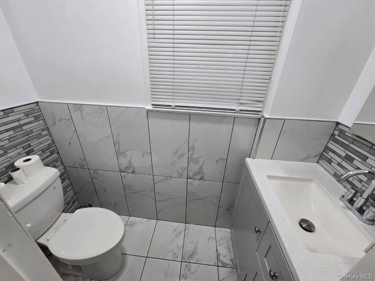 3175 Layton Avenue, New York, NY, 3 Bedrooms Bedrooms, 6 Rooms Rooms,1 BathroomBathrooms,Residential Lease,For Rent,Layton,0,1047088 3175 Layton Avenue, New York, NY, 3 Bedrooms Bedrooms, 6 Rooms Rooms,1 BathroomBathrooms,Residential Lease,For Rent,Layton,0,1047088