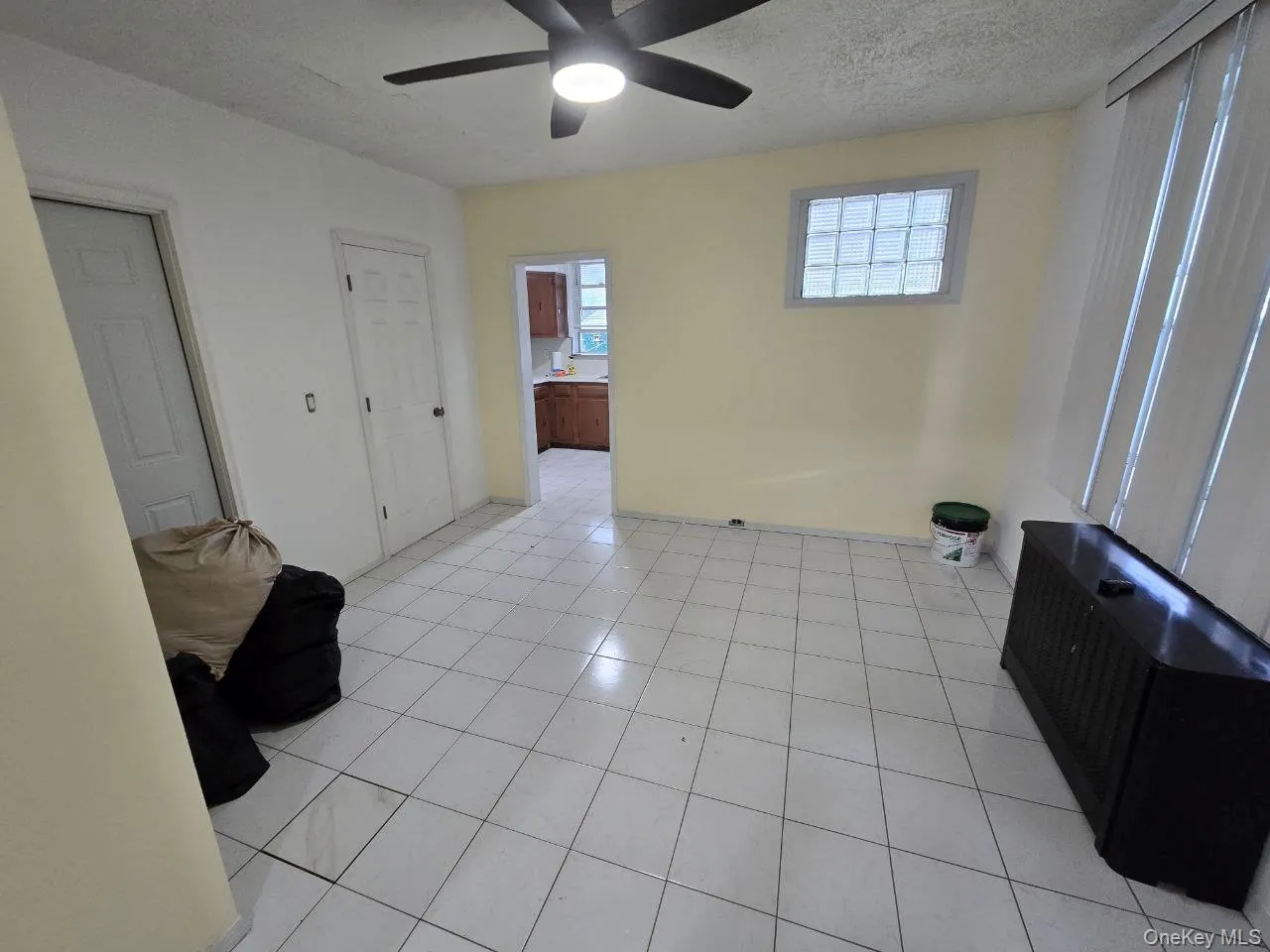 3175 Layton Avenue, New York, NY, 3 Bedrooms Bedrooms, 6 Rooms Rooms,1 BathroomBathrooms,Residential Lease,For Rent,Layton,0,1047088 3175 Layton Avenue, New York, NY, 3 Bedrooms Bedrooms, 6 Rooms Rooms,1 BathroomBathrooms,Residential Lease,For Rent,Layton,0,1047088
