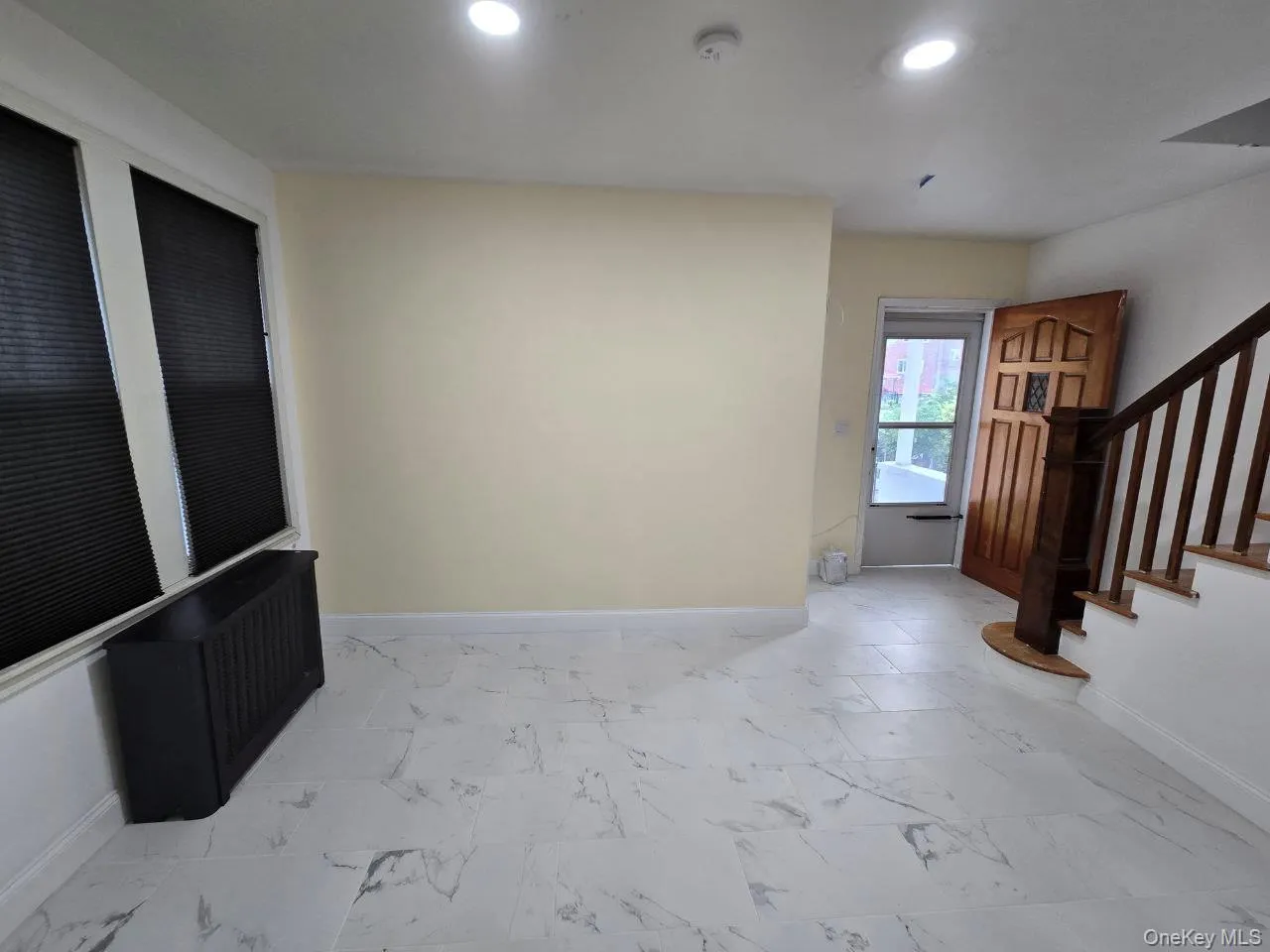 3175 Layton Avenue, New York, NY, 3 Bedrooms Bedrooms, 6 Rooms Rooms,1 BathroomBathrooms,Residential Lease,For Rent,Layton,0,1047088 3175 Layton Avenue, New York, NY, 3 Bedrooms Bedrooms, 6 Rooms Rooms,1 BathroomBathrooms,Residential Lease,For Rent,Layton,0,1047088