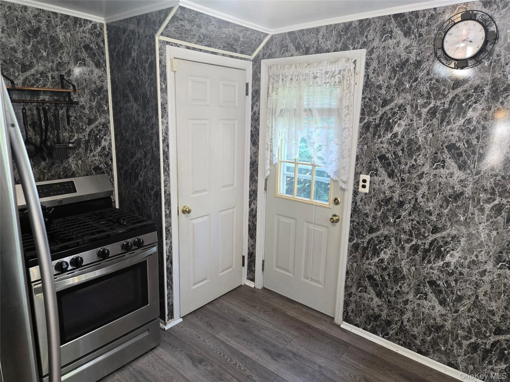30 Greenvale Circle, Greenburgh, NY, 2 Bedrooms Bedrooms, 7 Rooms Rooms,2 BathroomsBathrooms,Residential,For Rent,Greenvale,0,1047089 30 Greenvale Circle, Greenburgh, NY, 2 Bedrooms Bedrooms, 7 Rooms Rooms,2 BathroomsBathrooms,Residential,For Rent,Greenvale,0,1047089