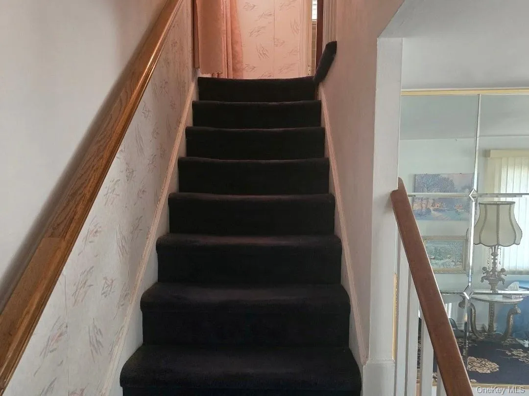 30 Greenvale Circle, Greenburgh, NY, 2 Bedrooms Bedrooms, 7 Rooms Rooms,2 BathroomsBathrooms,Residential,For Rent,Greenvale,0,1047089 30 Greenvale Circle, Greenburgh, NY, 2 Bedrooms Bedrooms, 7 Rooms Rooms,2 BathroomsBathrooms,Residential,For Rent,Greenvale,0,1047089